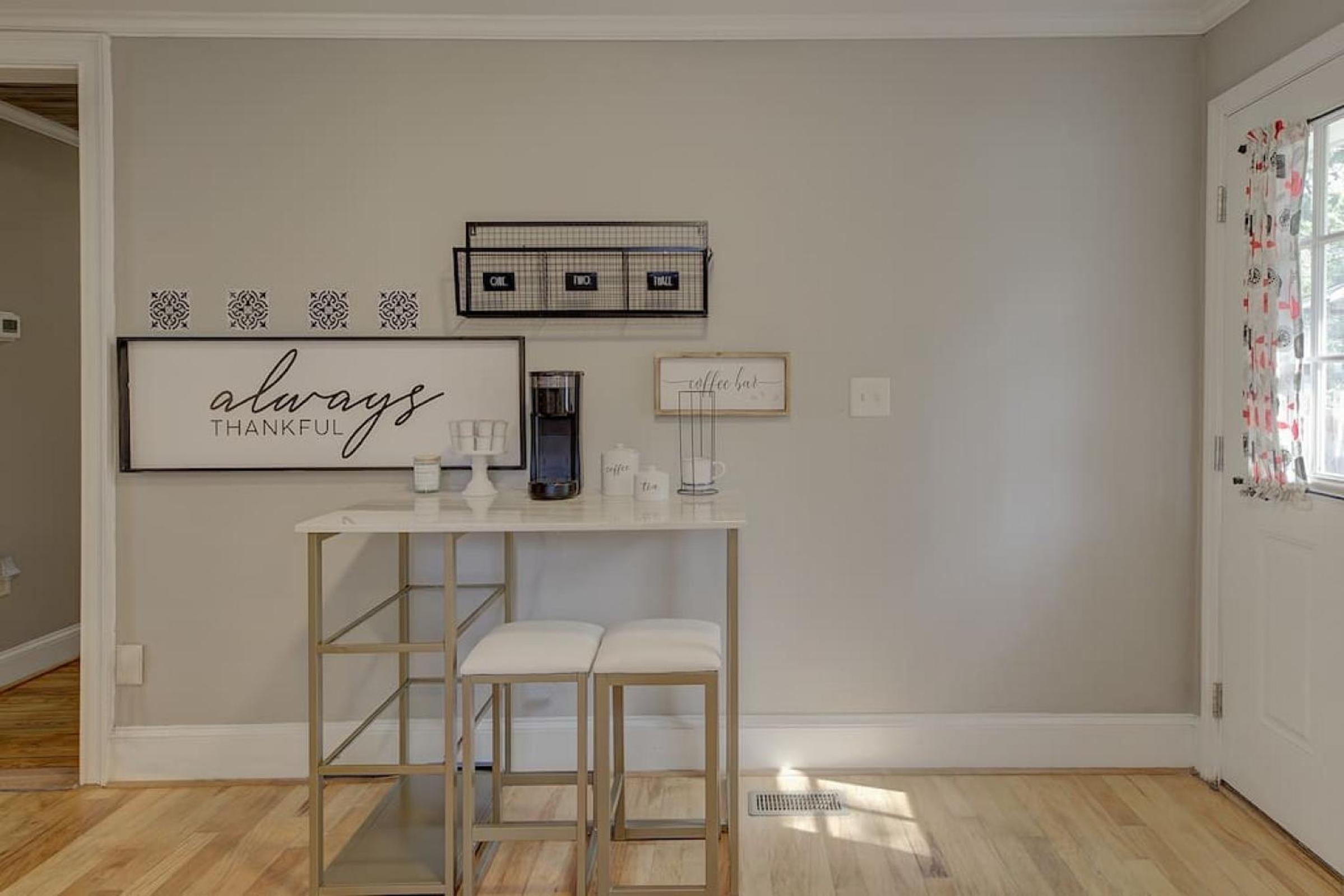 Three-Bedroom House photo 2