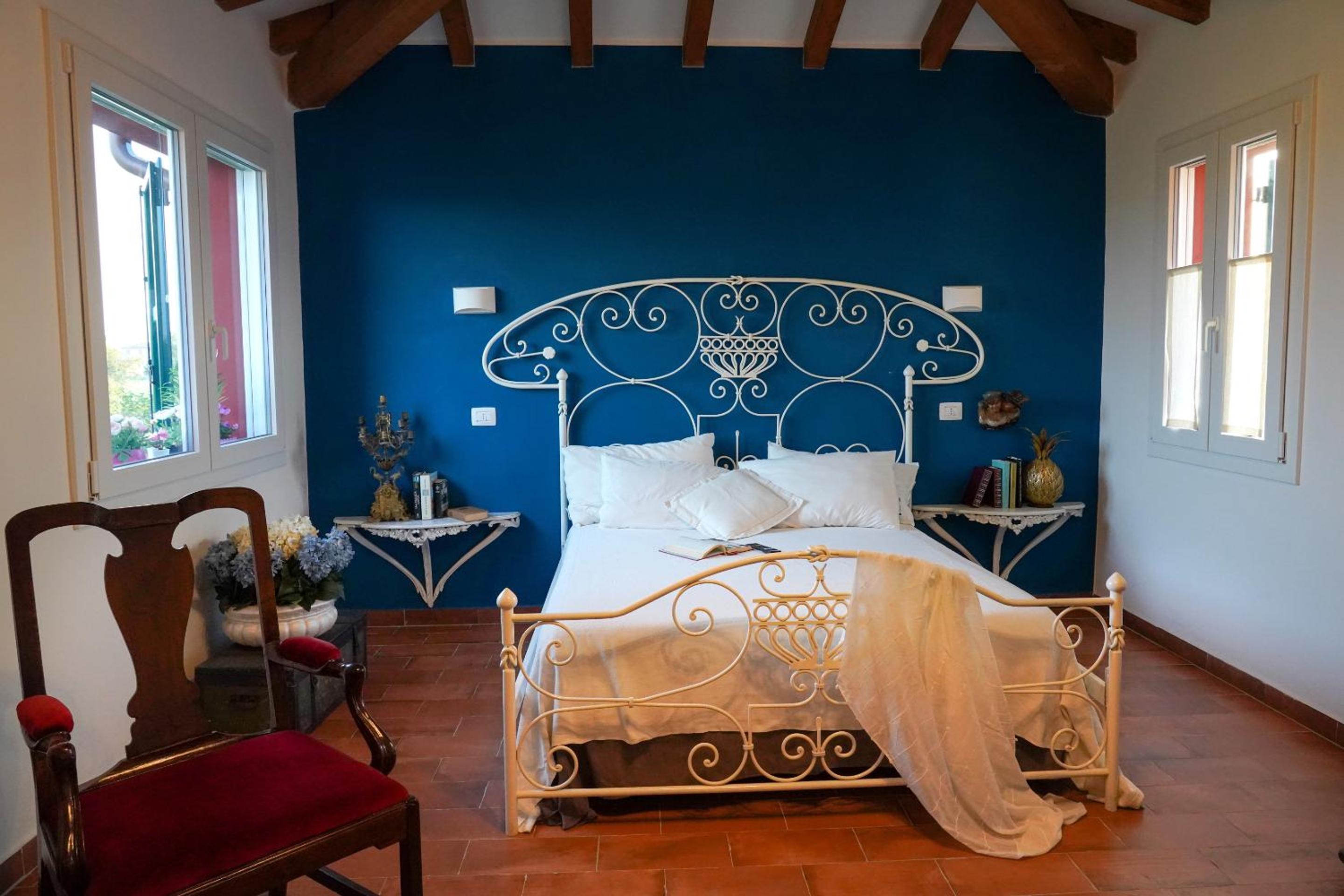 Suite - Photo 7