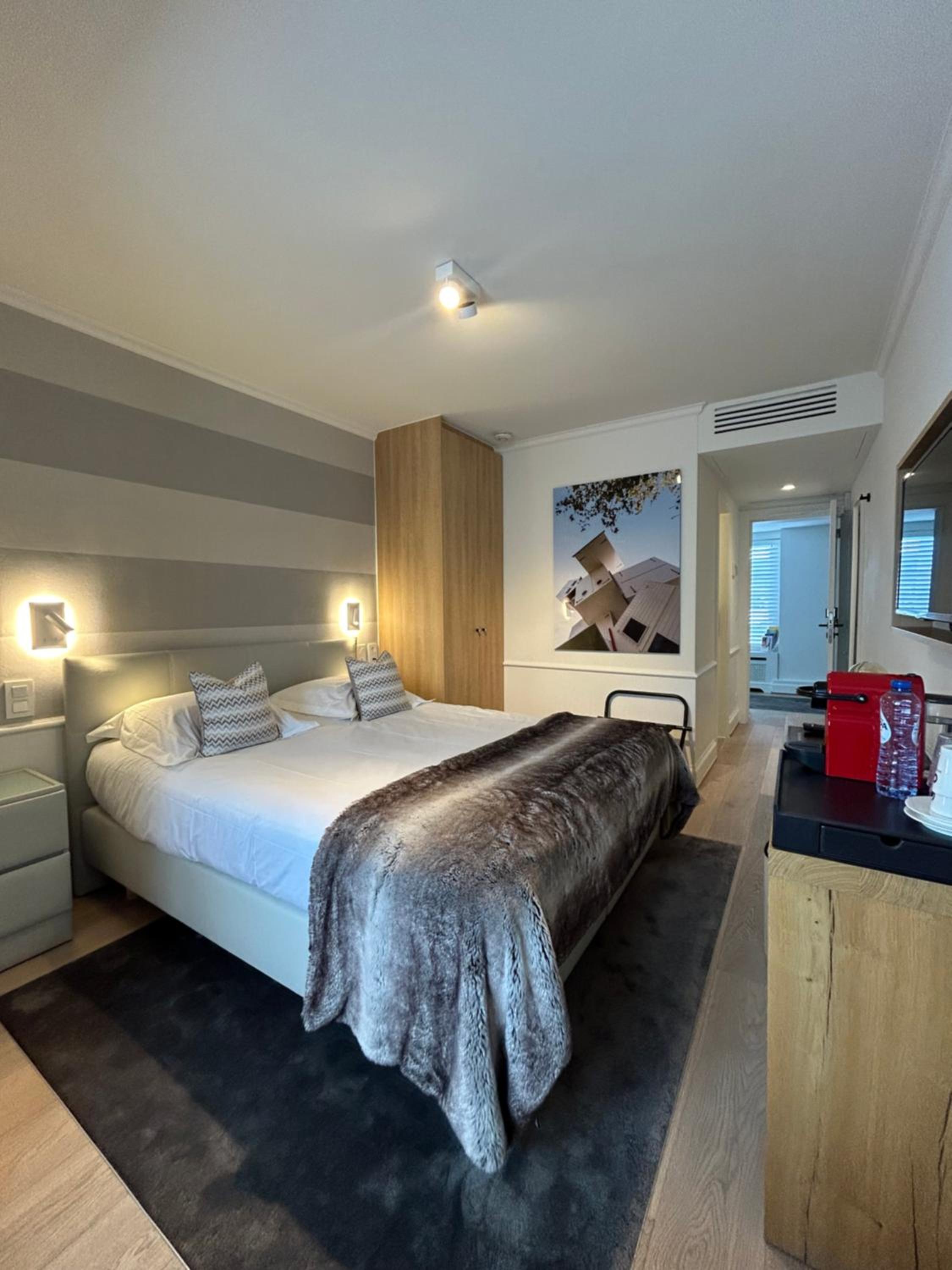 Standard King Room