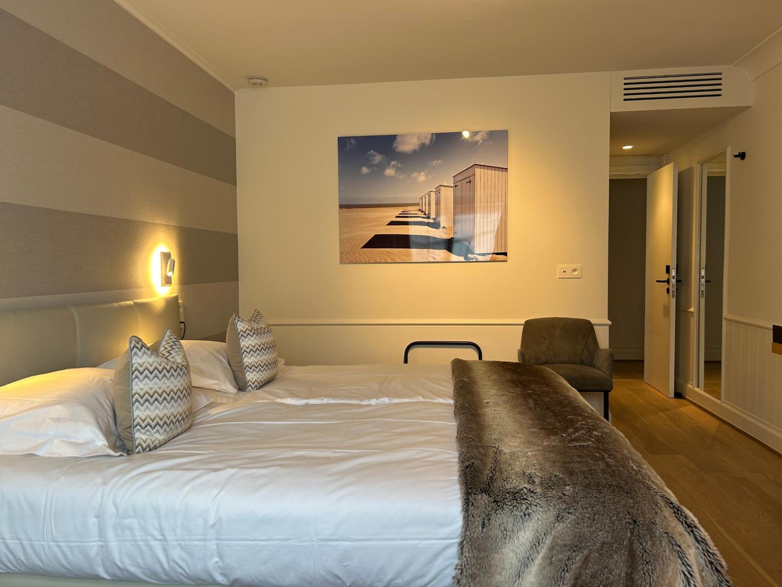 Deluxe Double Room photo 2