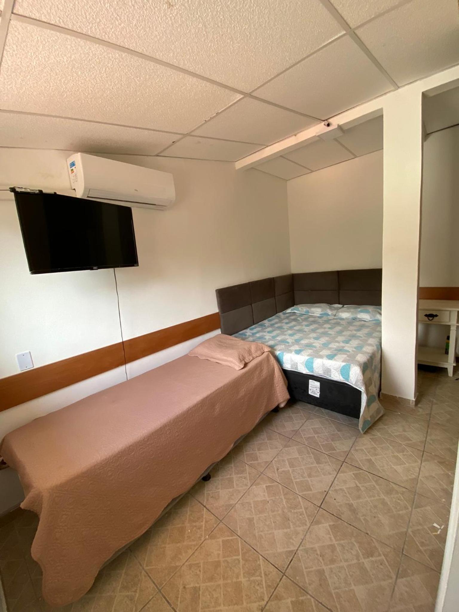 Suite - Photo 26