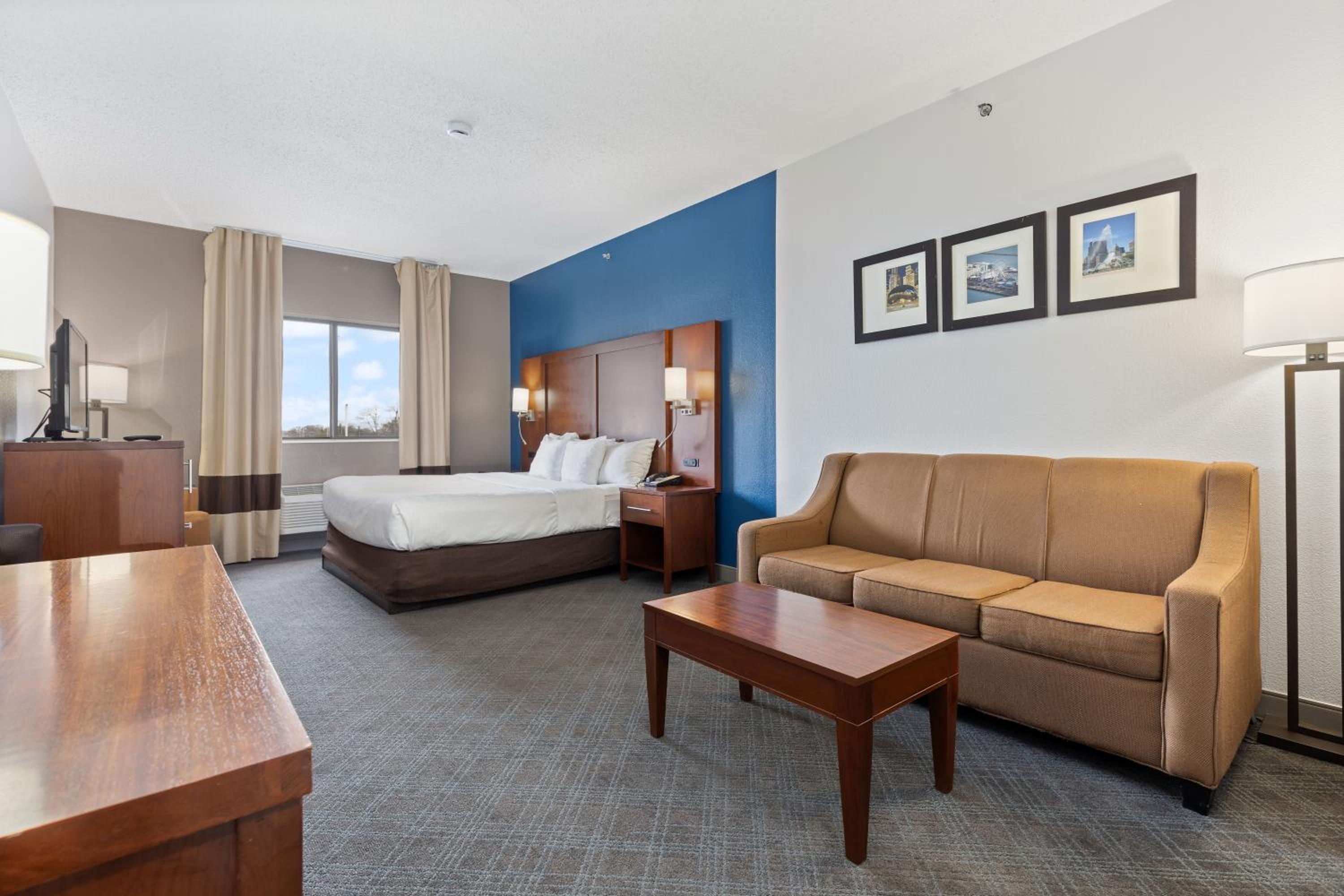 King Suite - Photo 4