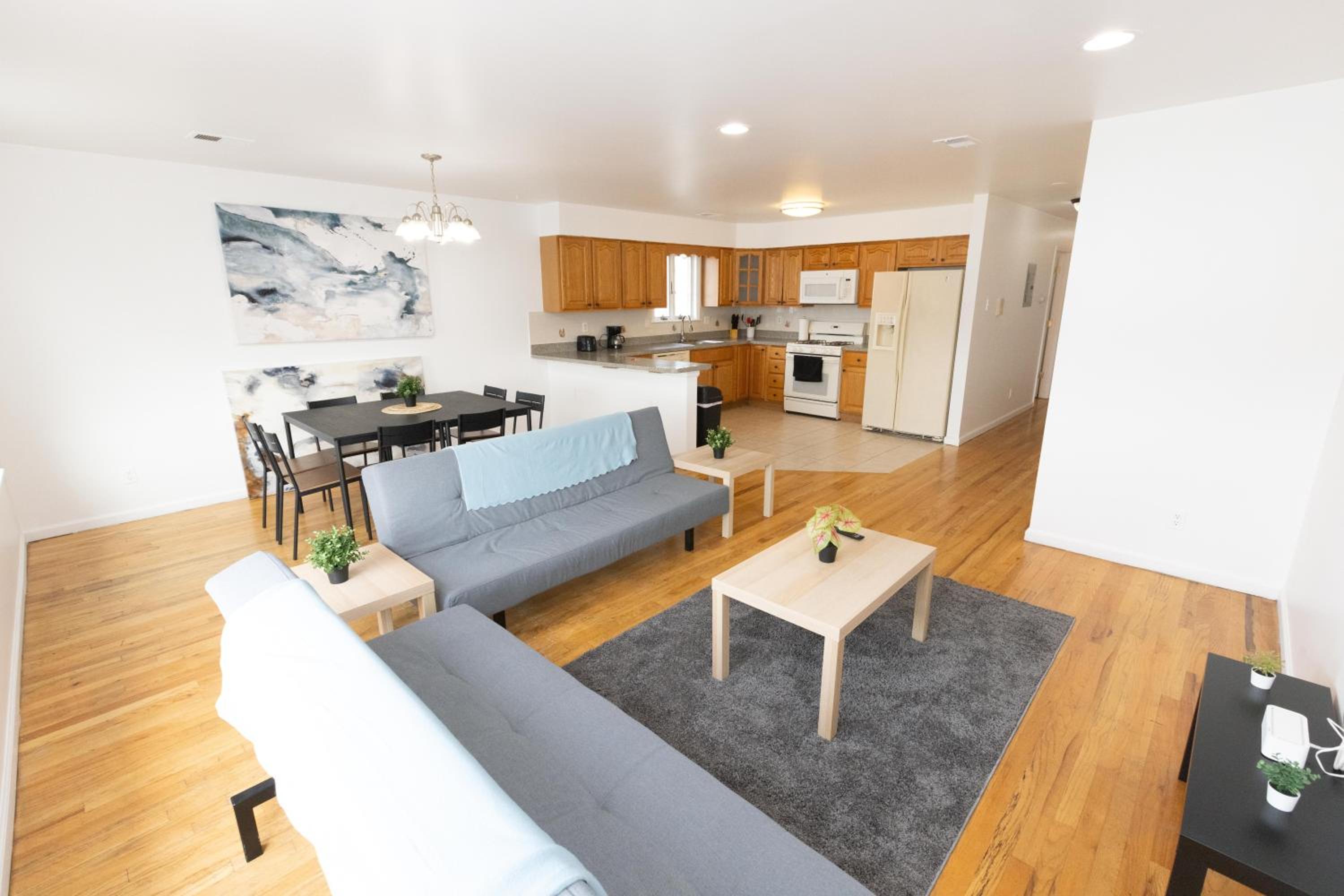 Apartment photo 1