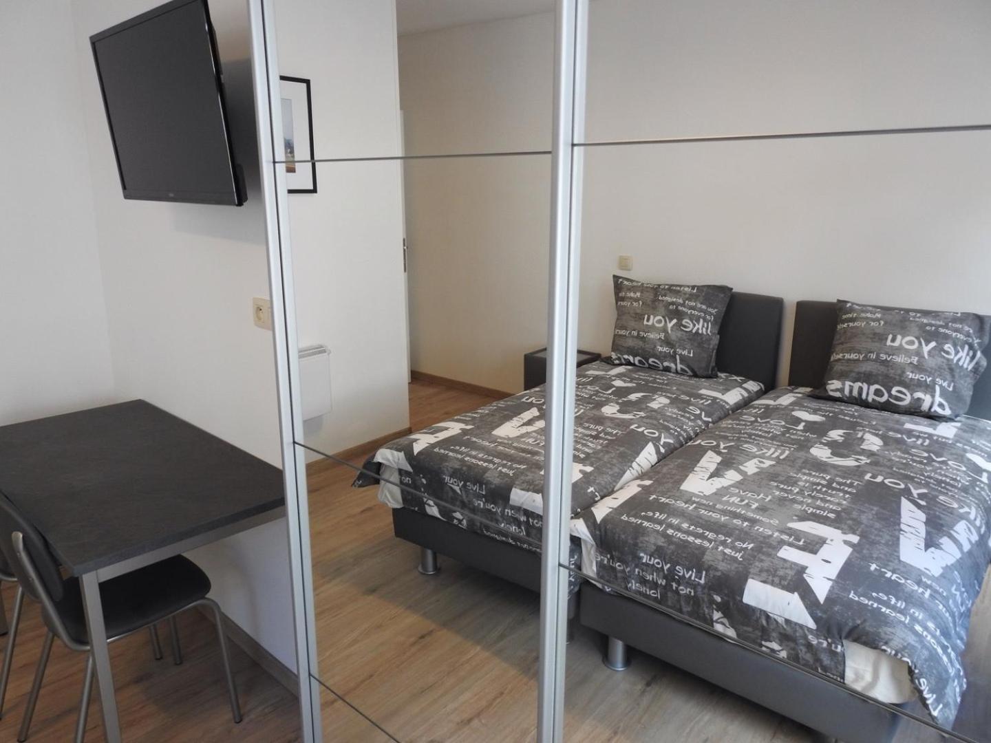 Double Room with Private Bathroom photo 2