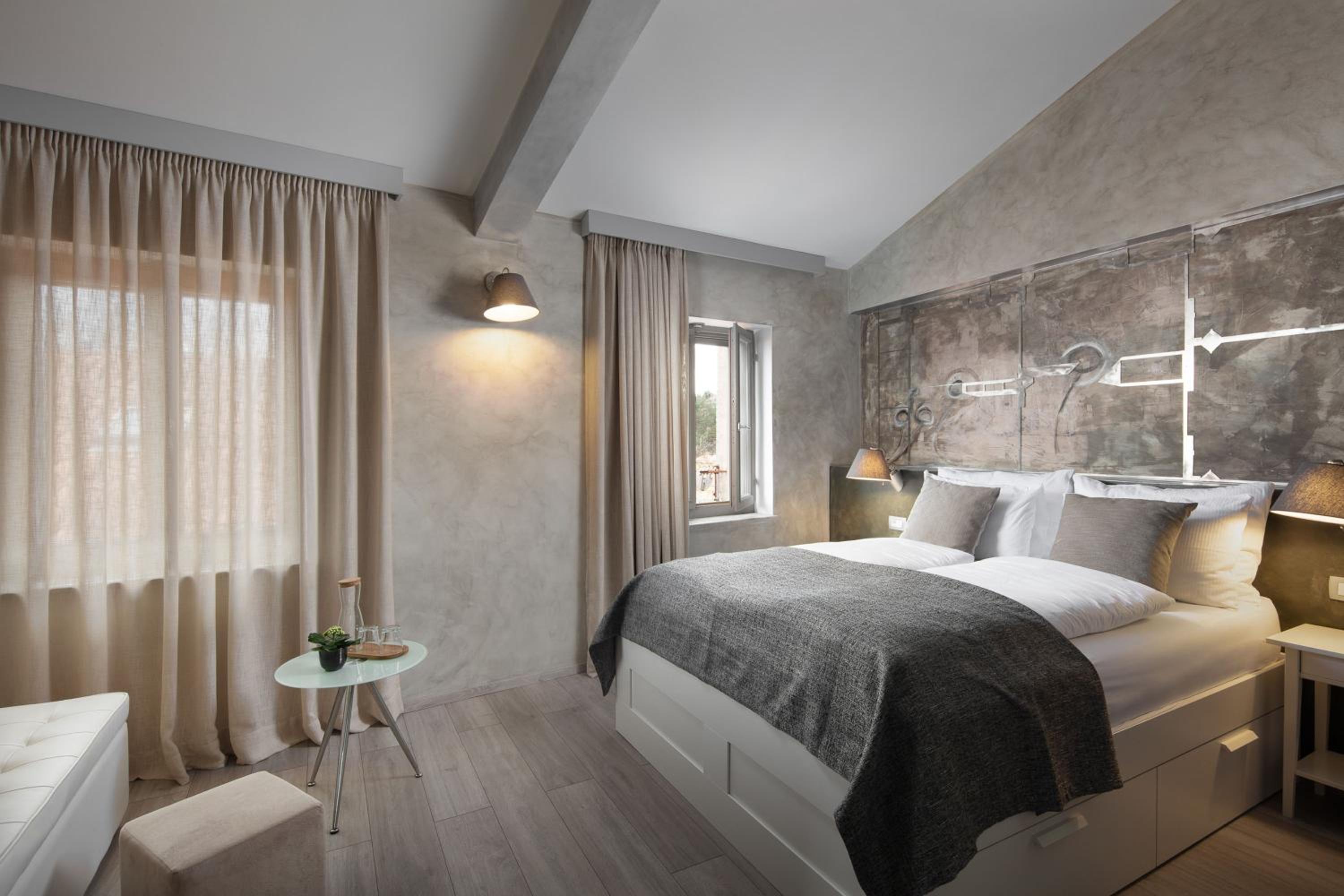 Standard Queen Room photo 1