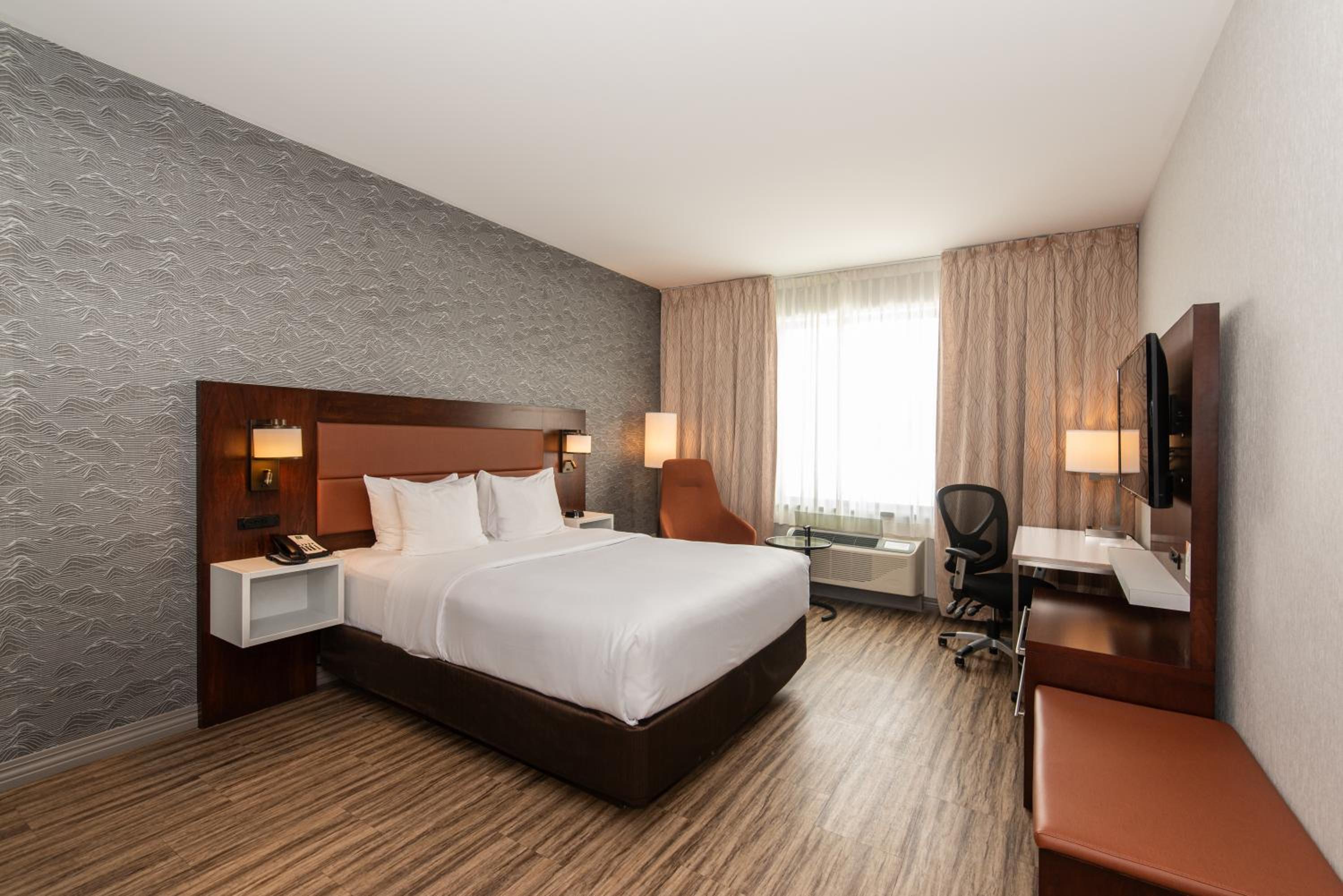Queen Room - Disability Access/Non-Smoking - Photo 3