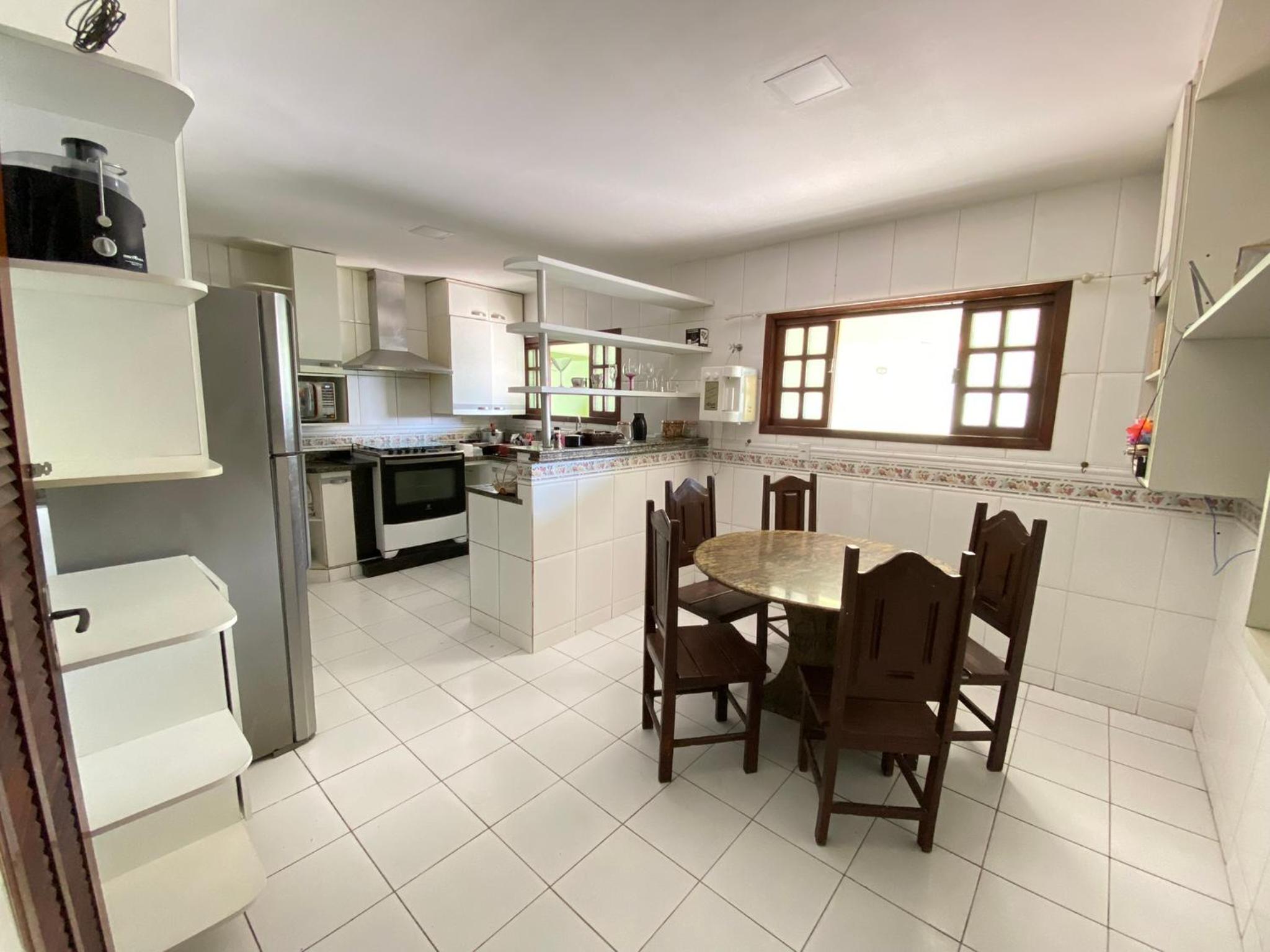 Suite - Photo 11