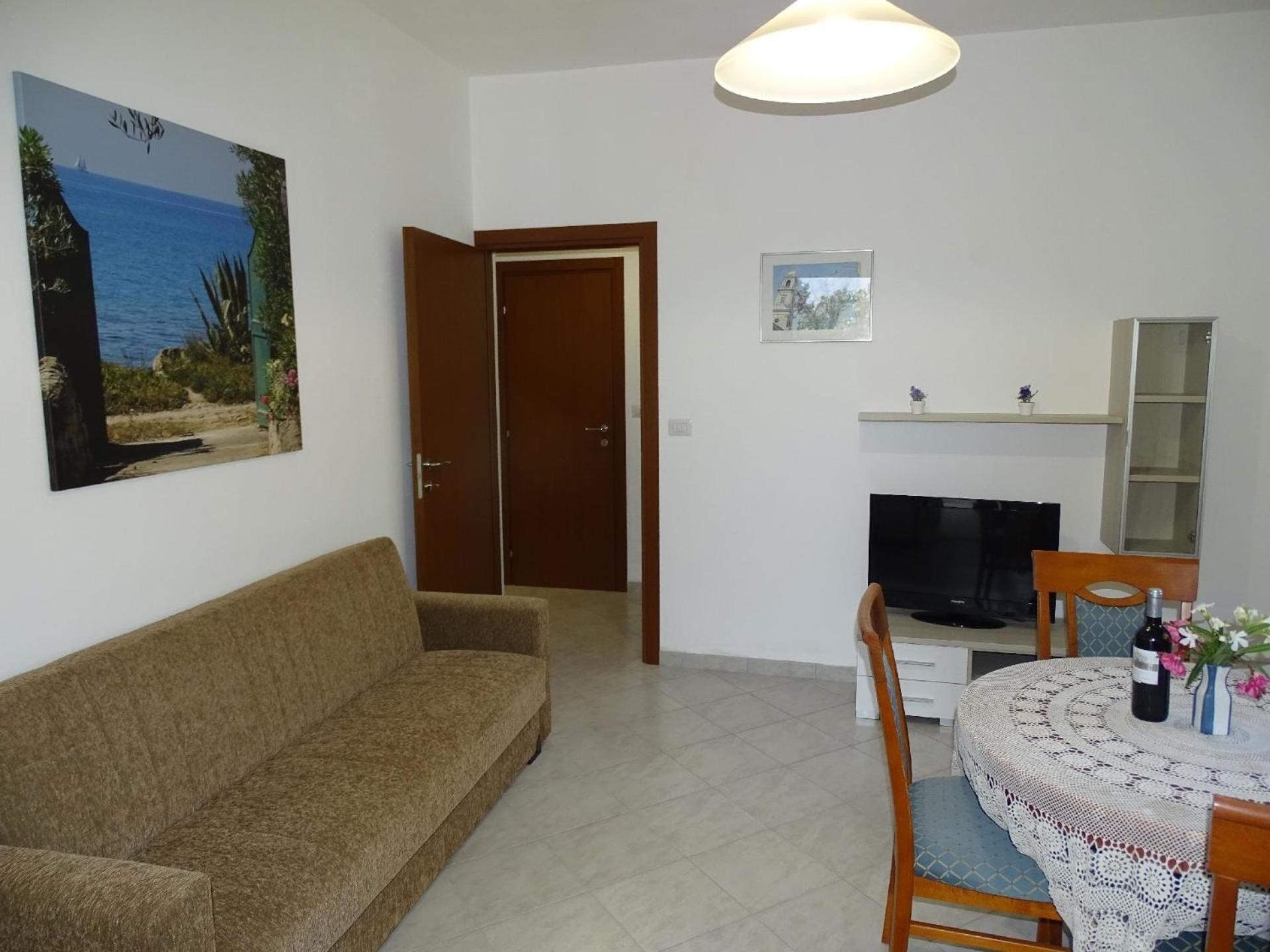 Apartment photo 1