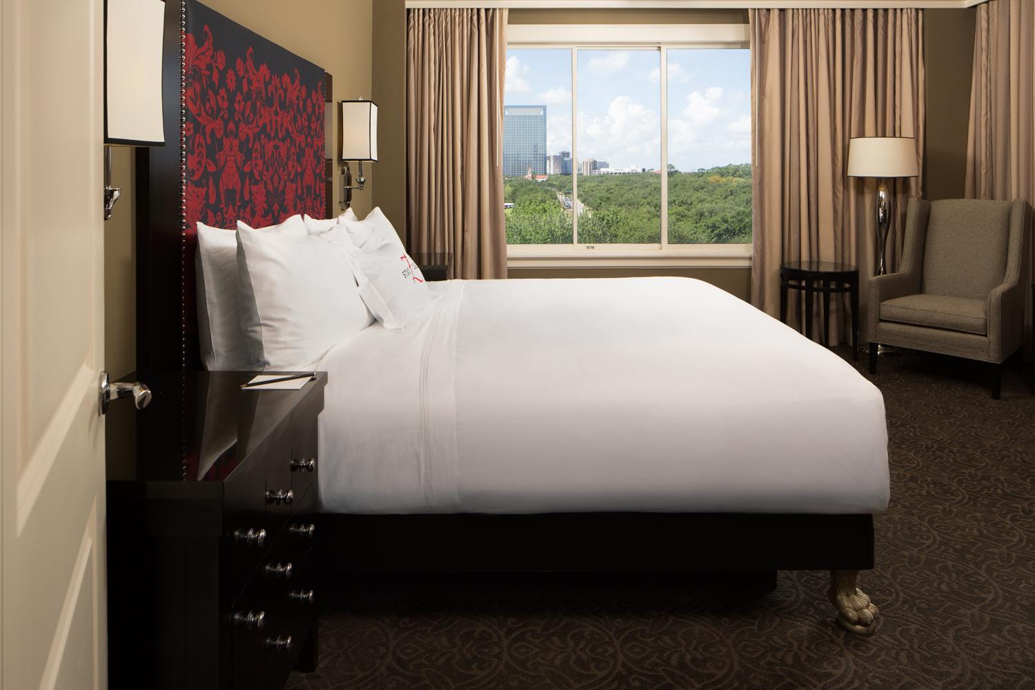 Standard Room, 1 Queen Bed - Photo 2