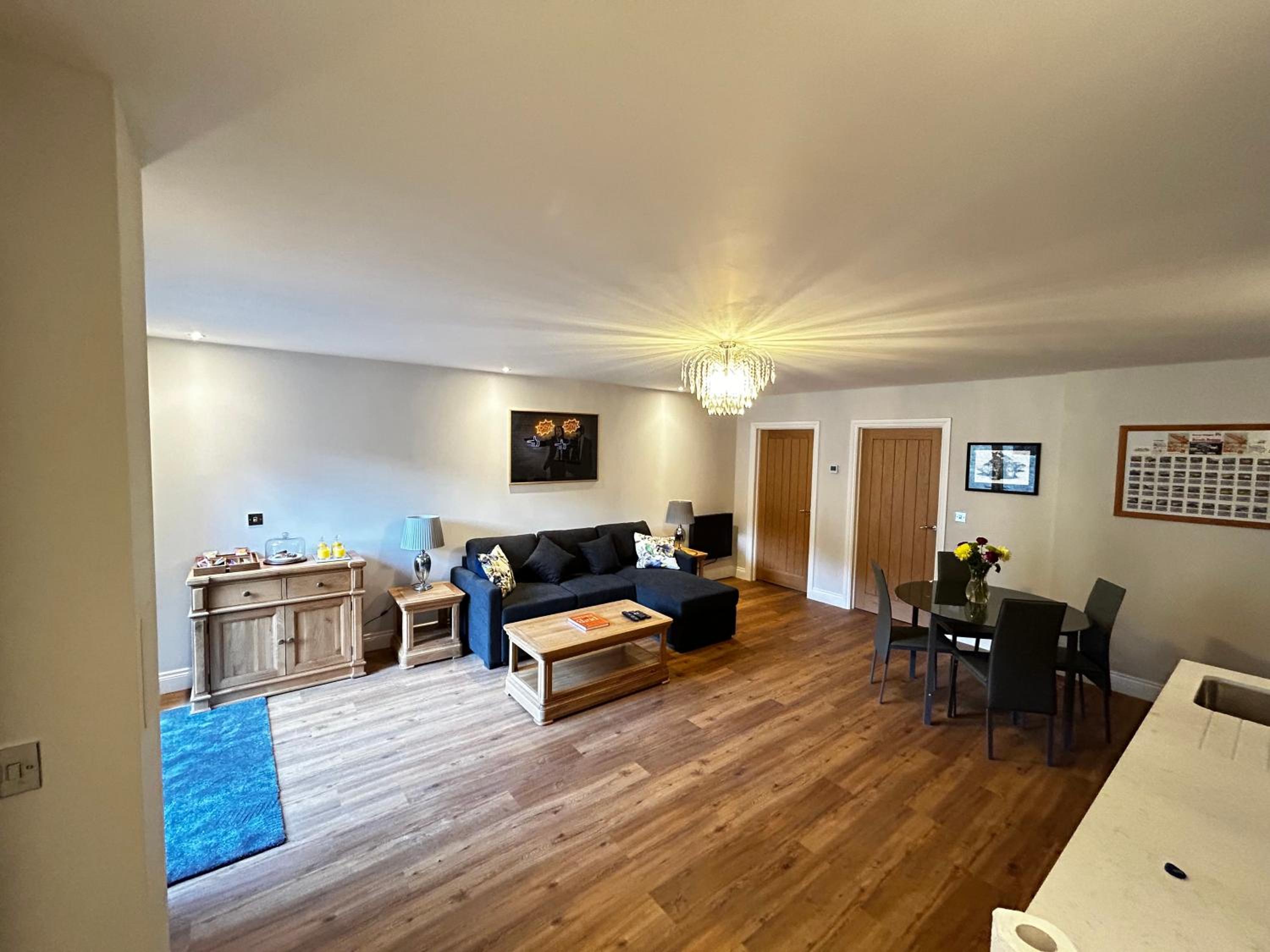 Deluxe Apartment