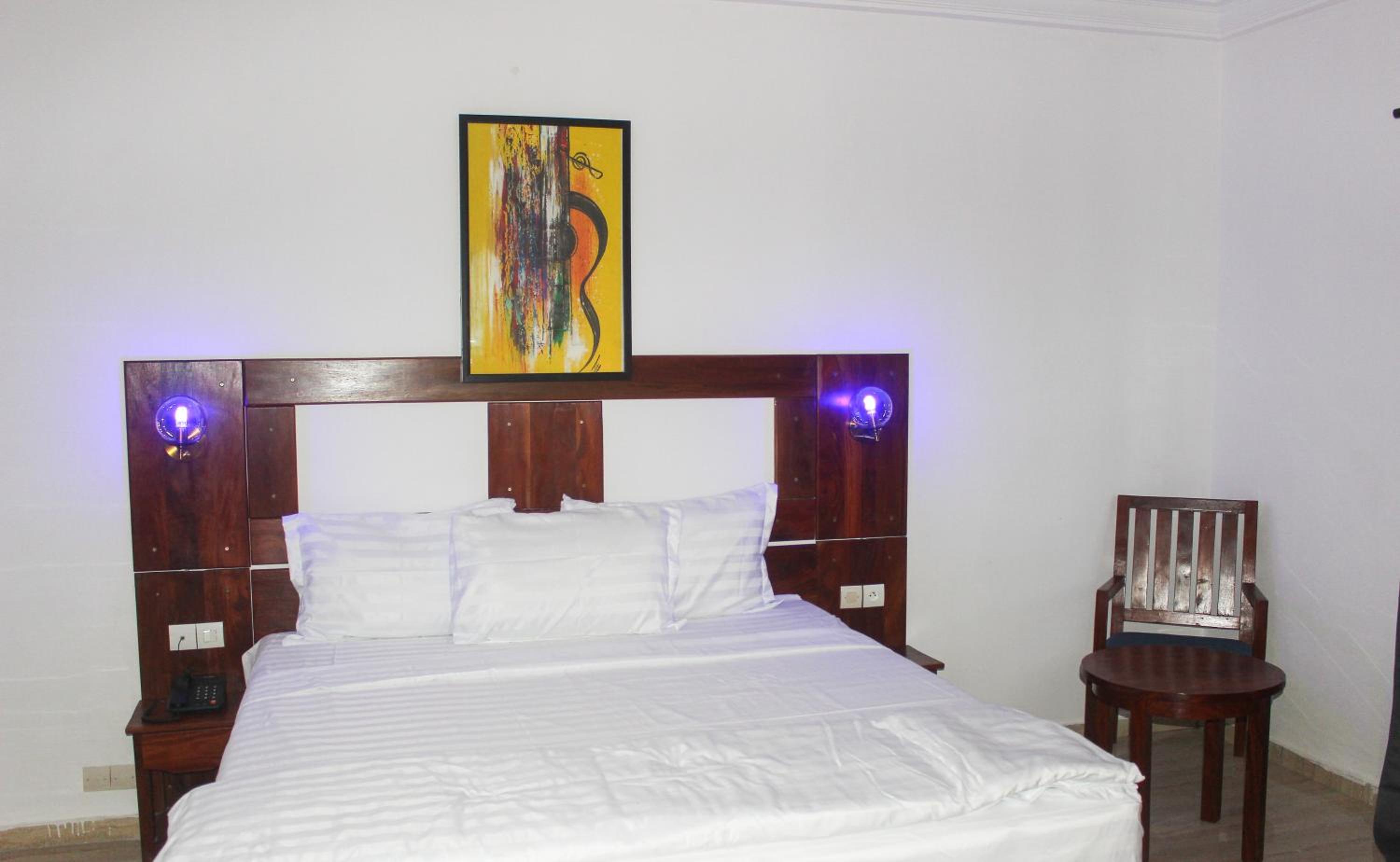 Large Double Room photo 2