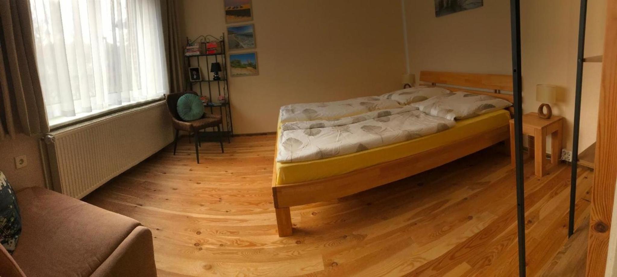 One-Bedroom Apartment photo 1