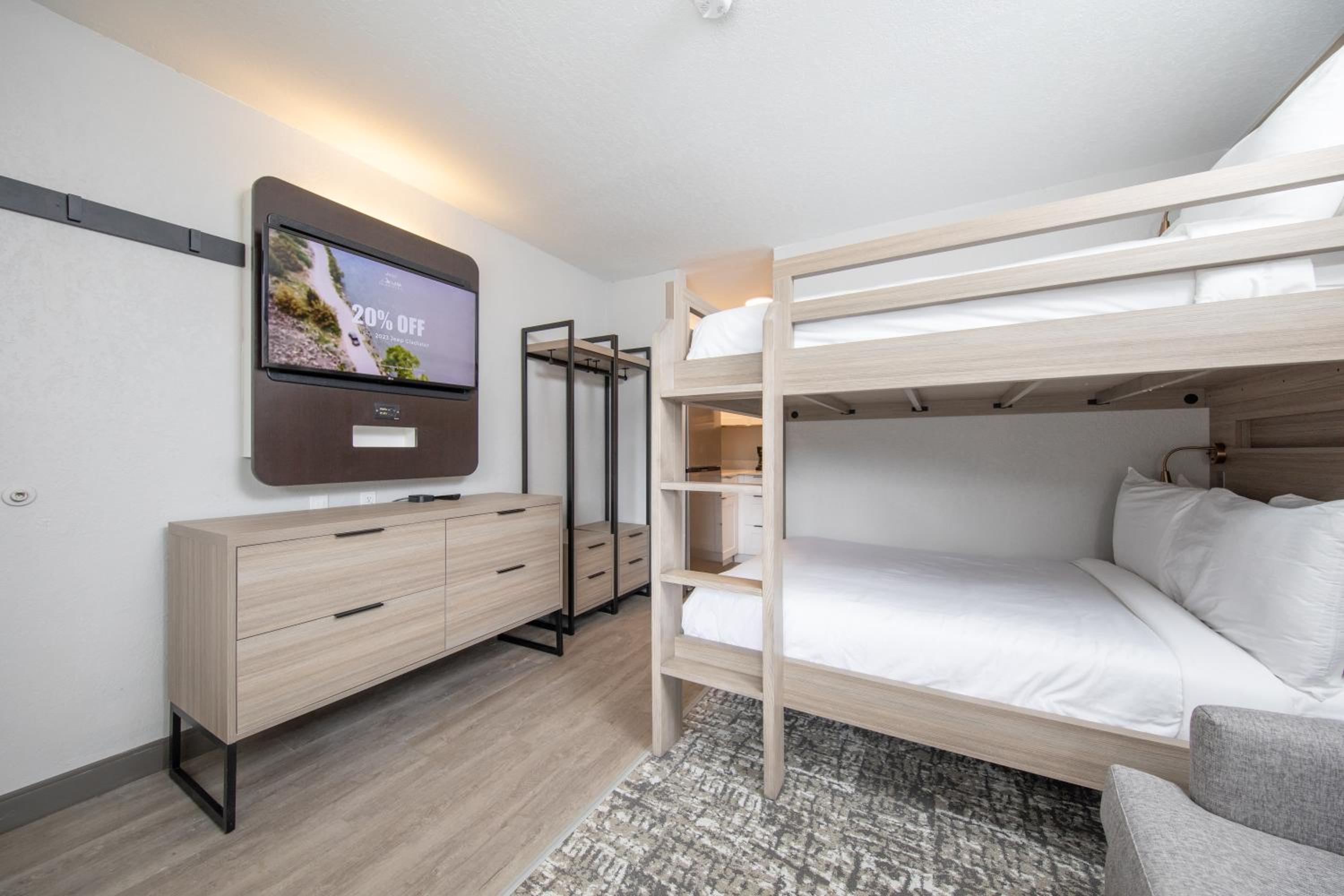 Full Bunk Bed Studio with Kitchenette, Non-Smoking photo 2