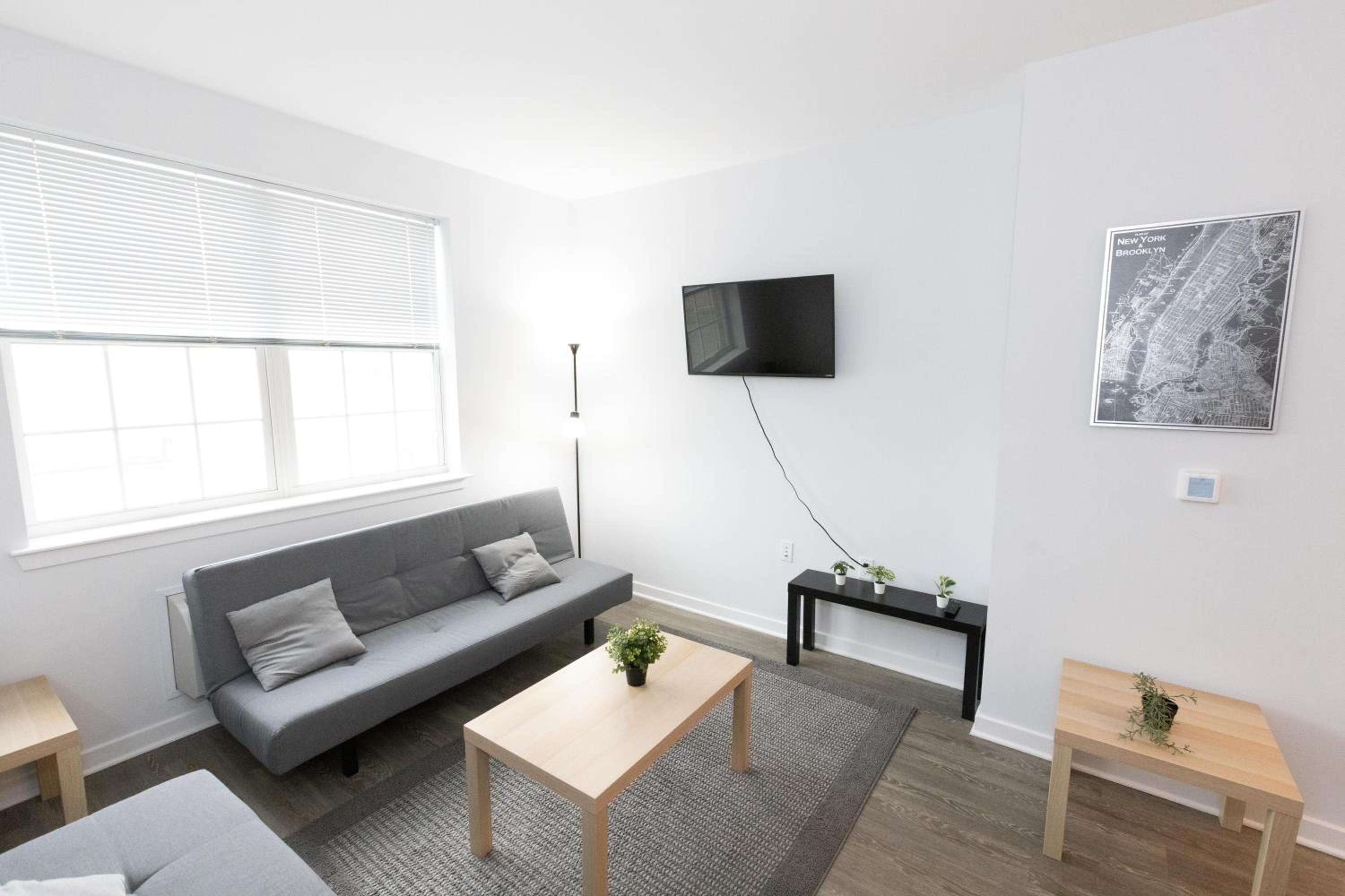 Apartment photo 2