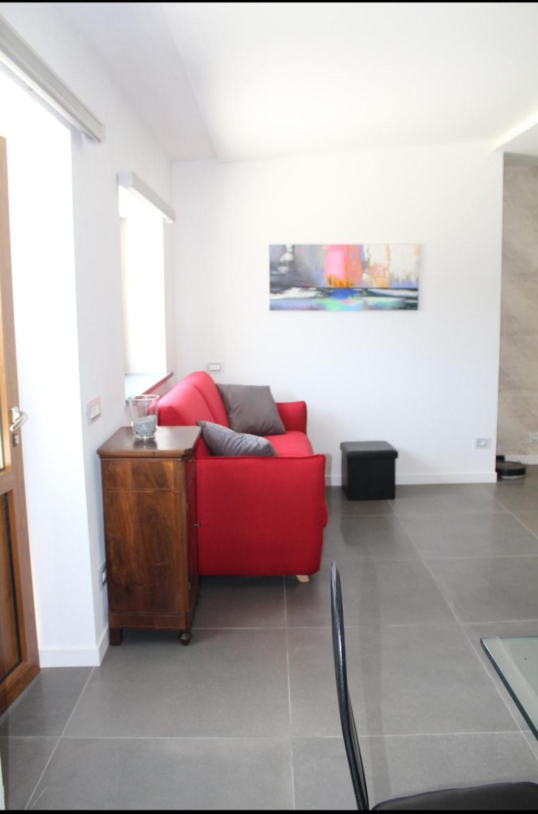 One-Bedroom House photo 1