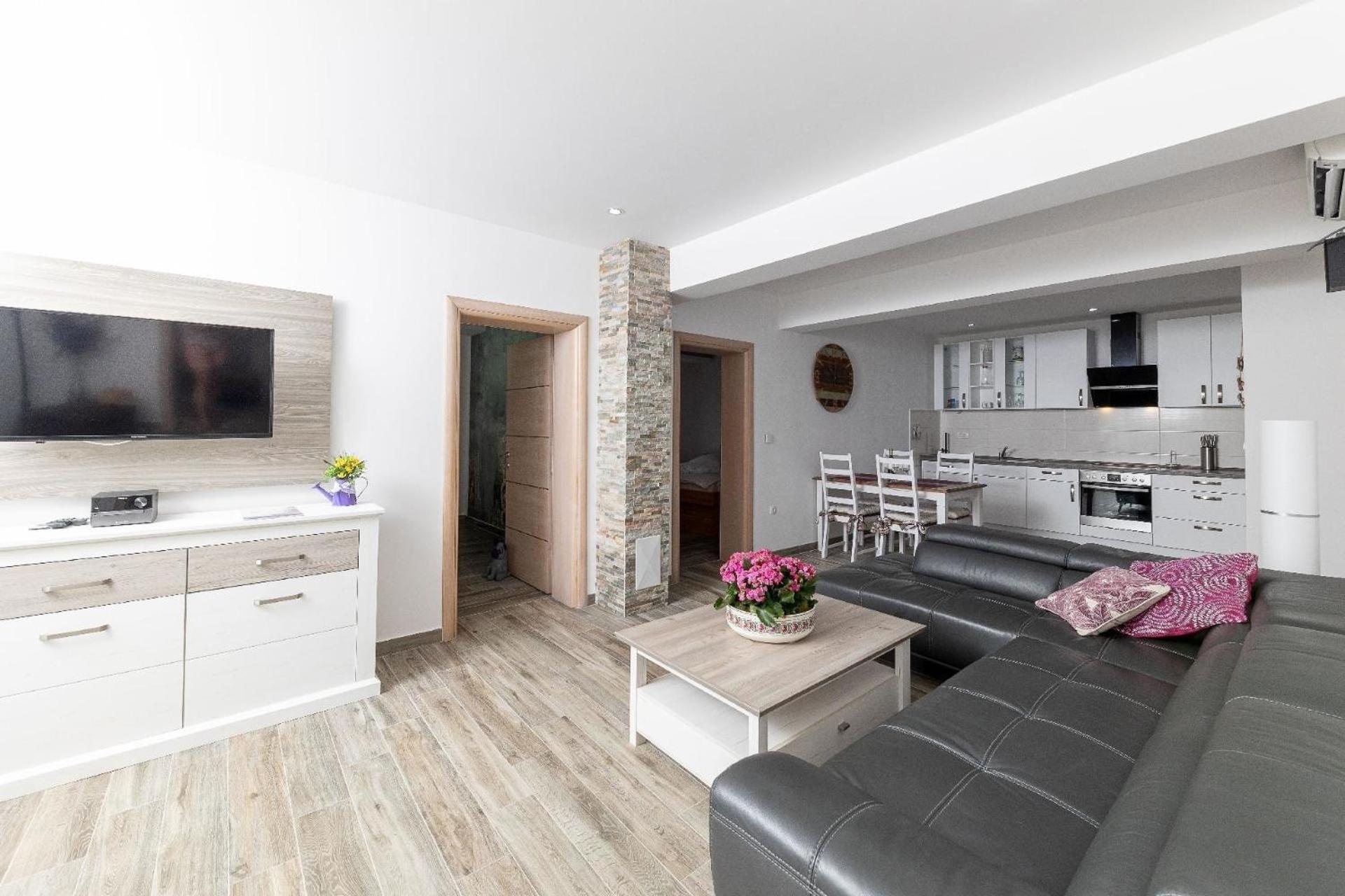 Four-Bedroom Vacation Home photo 1