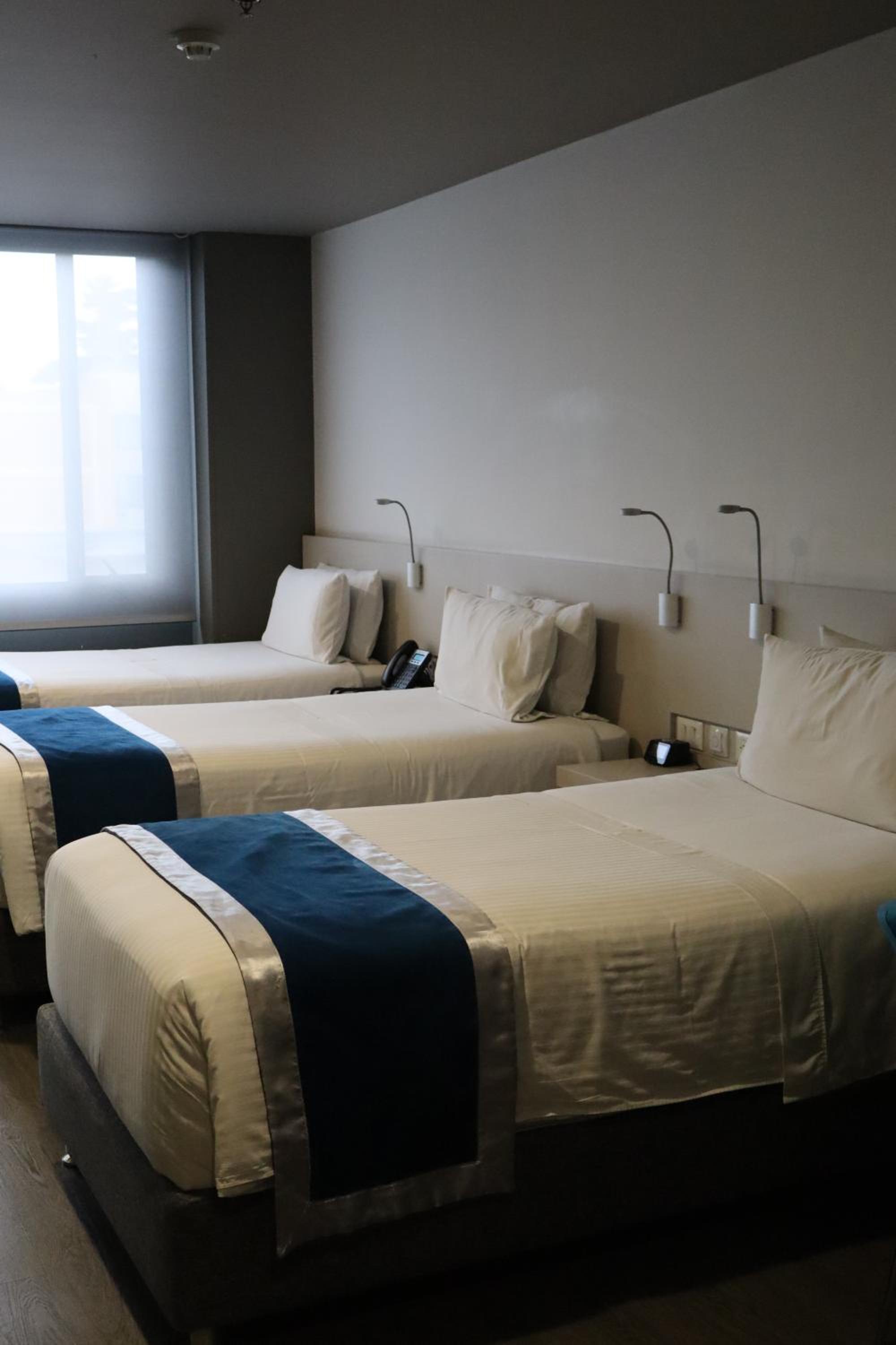 Standard Triple Room photo 2