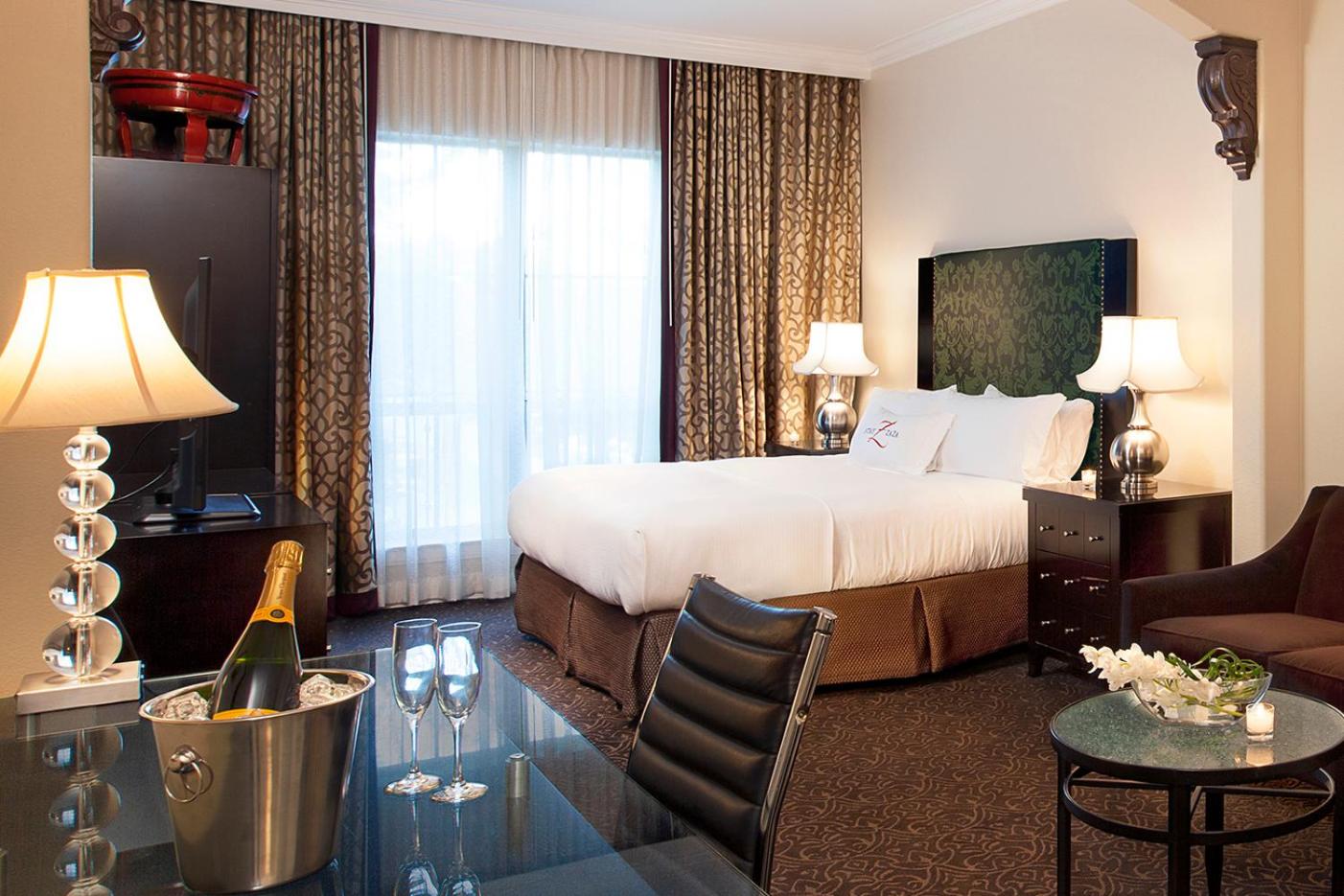 Signature Suite of Hotel's Choice  photo 2
