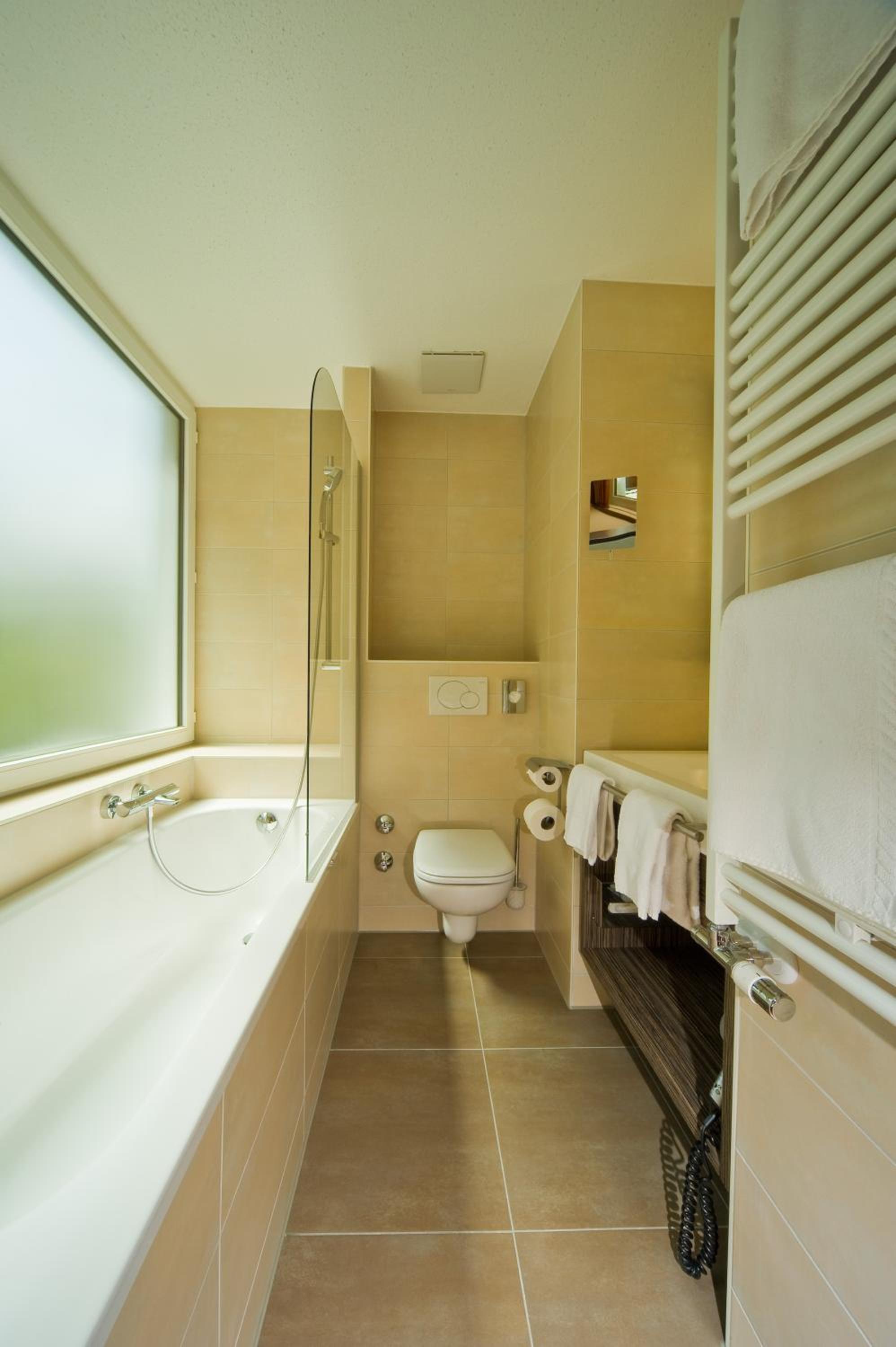 Twin Room - Photo 11