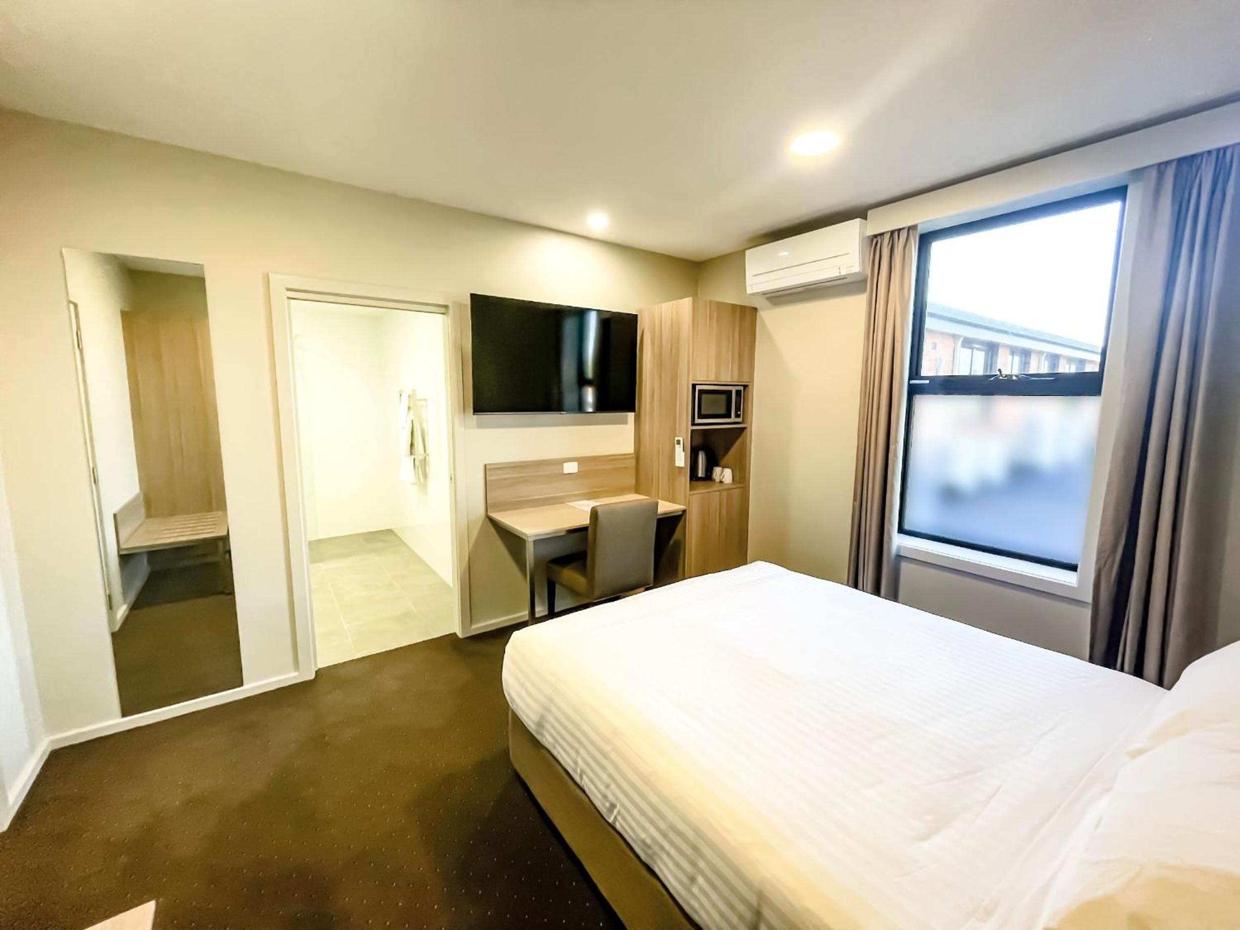Deluxe Queen Room photo 3