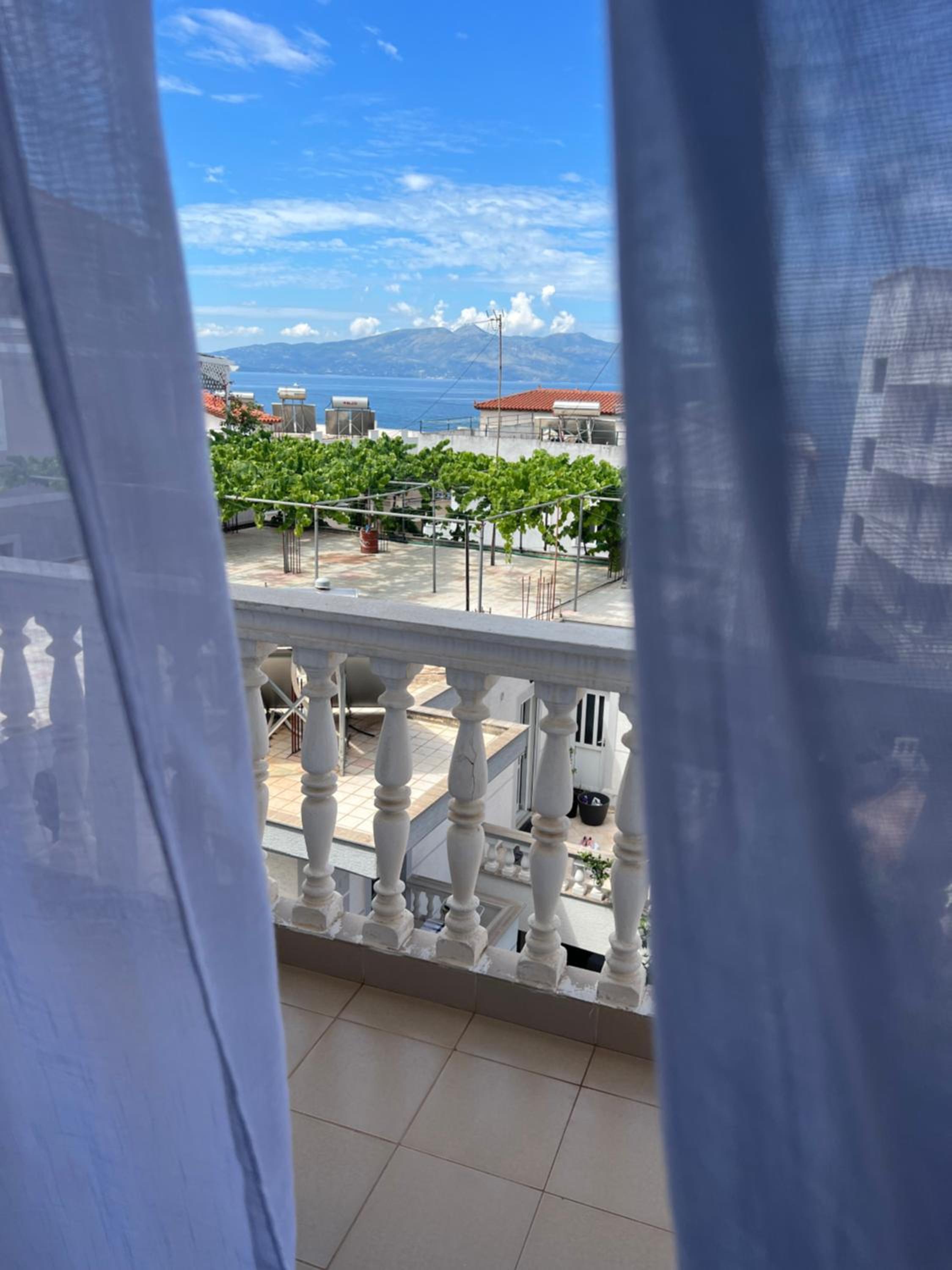 Apartment with Sea View photo 2