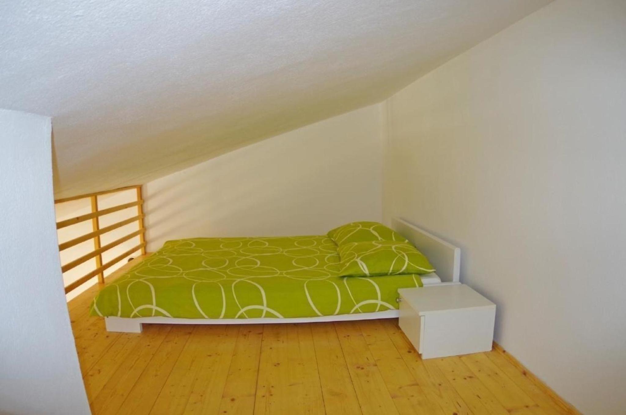 Apartment photo 2