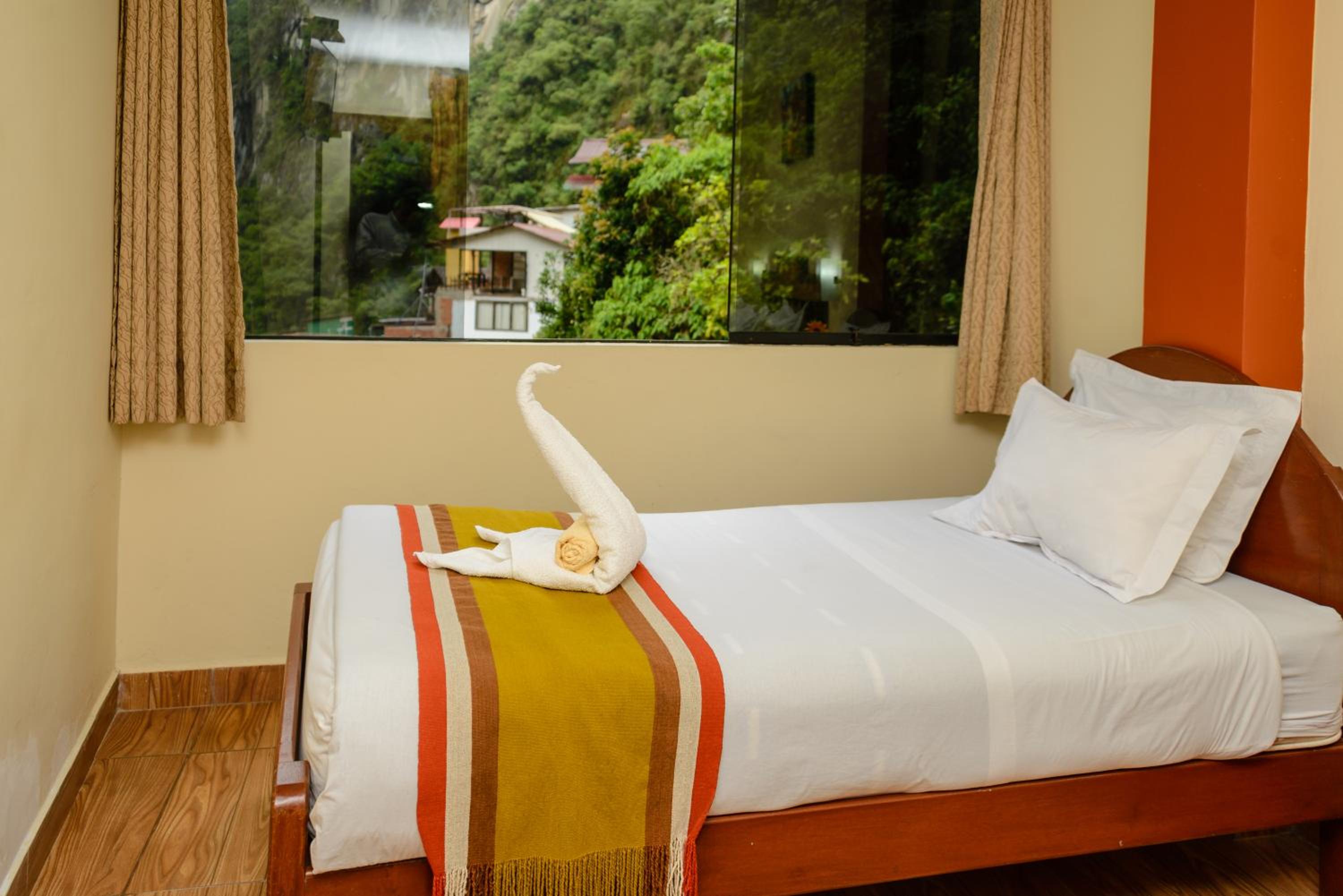 Single Room with Mountain View photo 1