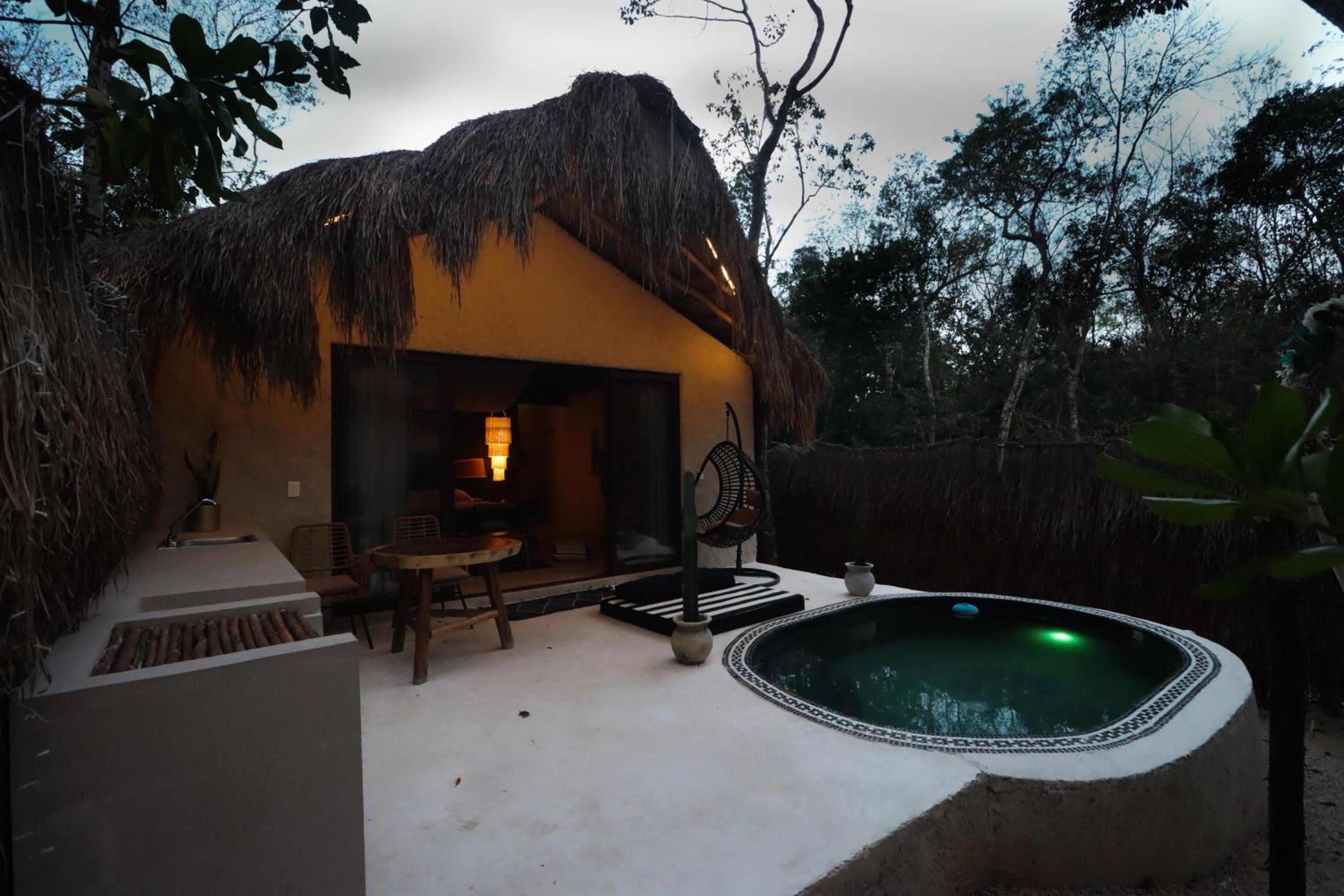 Villa with Private Pool - Photo 6