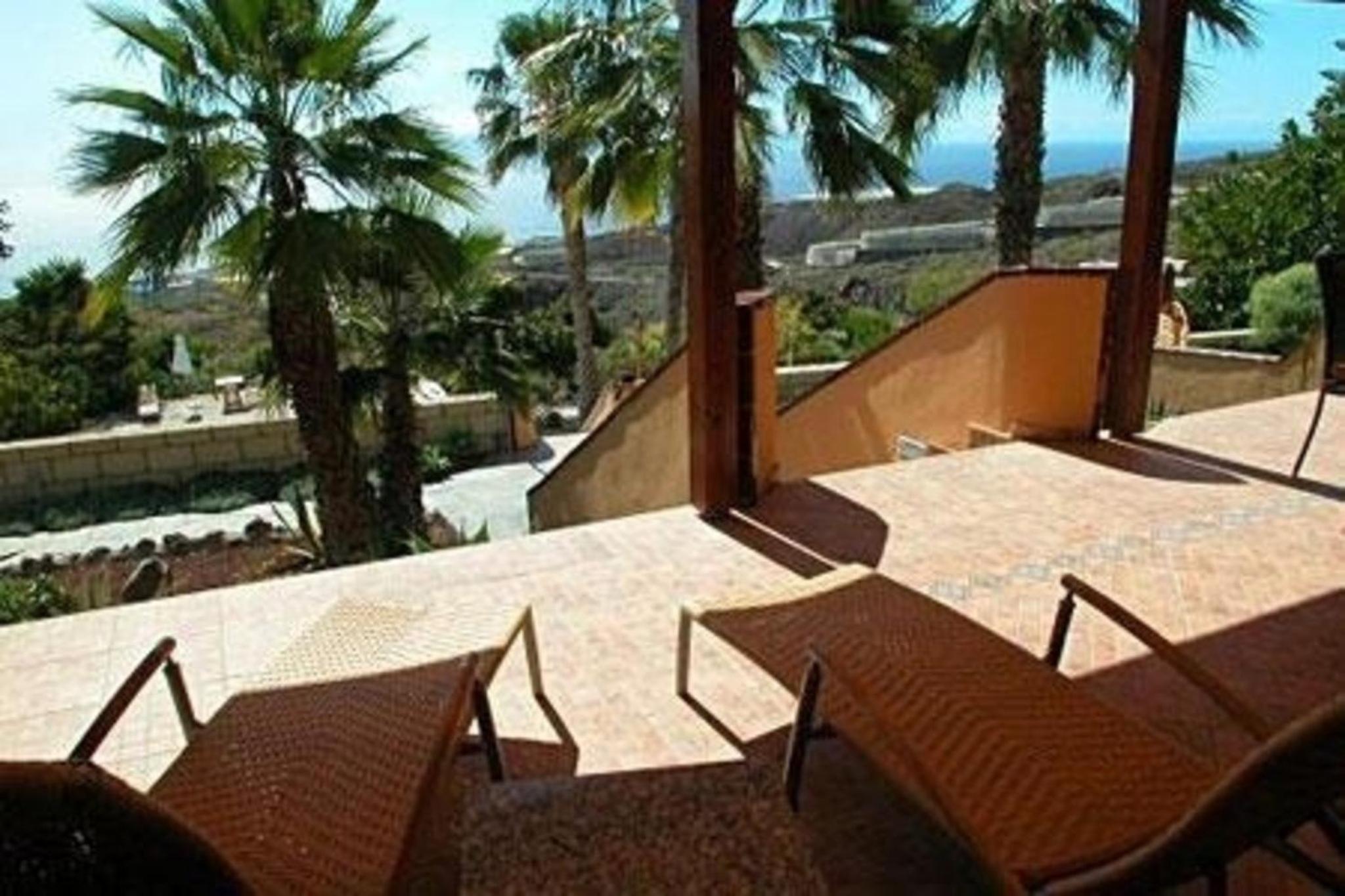 Two-Bedroom Holiday Home photo 2