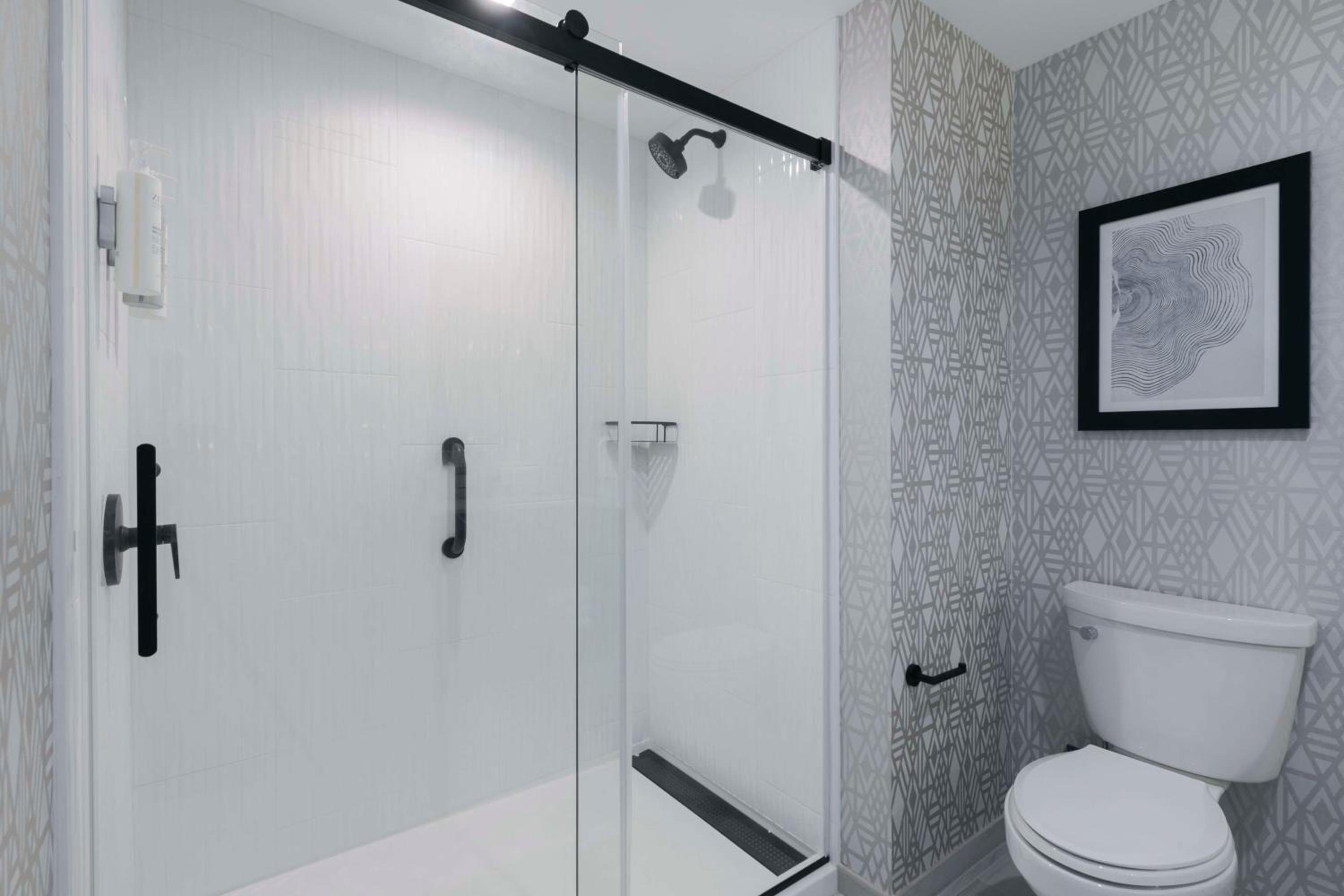 Two-Room King Suite - Photo 2