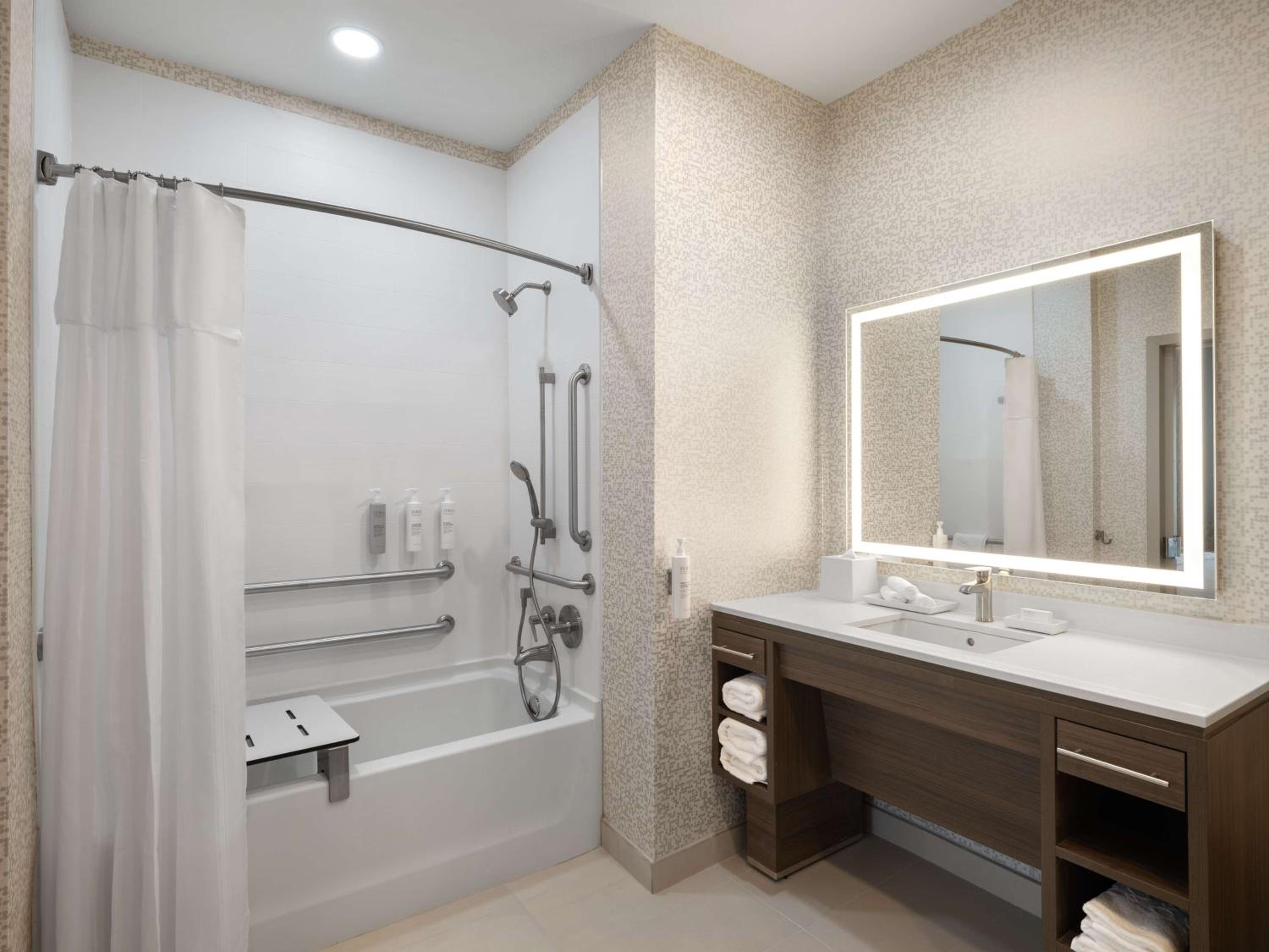 King Suite with Roll-In Shower - Mobility/Hearing Access - Photo 7