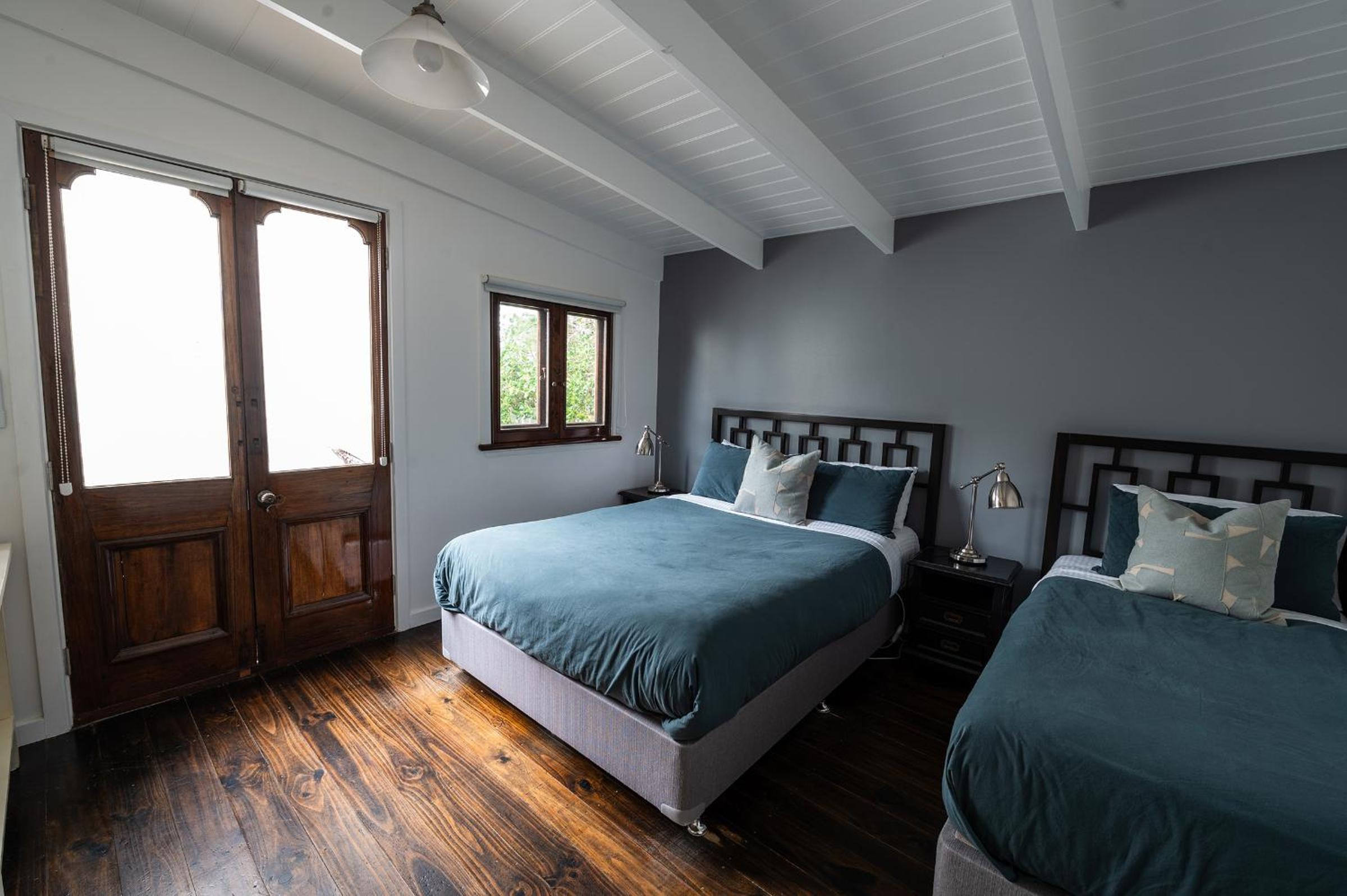 Scarborough Two-Bedroom Chalet with Spa Bath photo 2