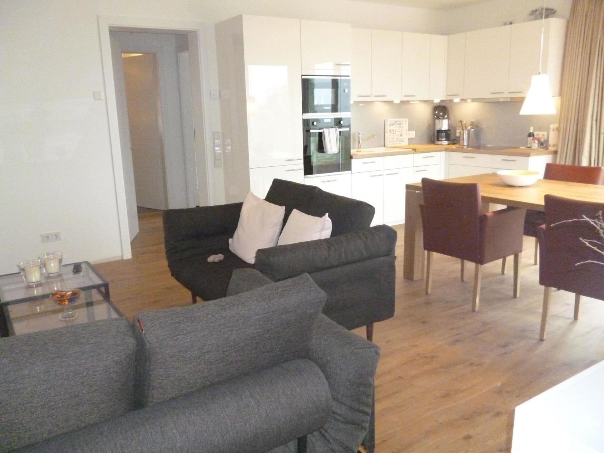 One-Bedroom Apartment photo 2