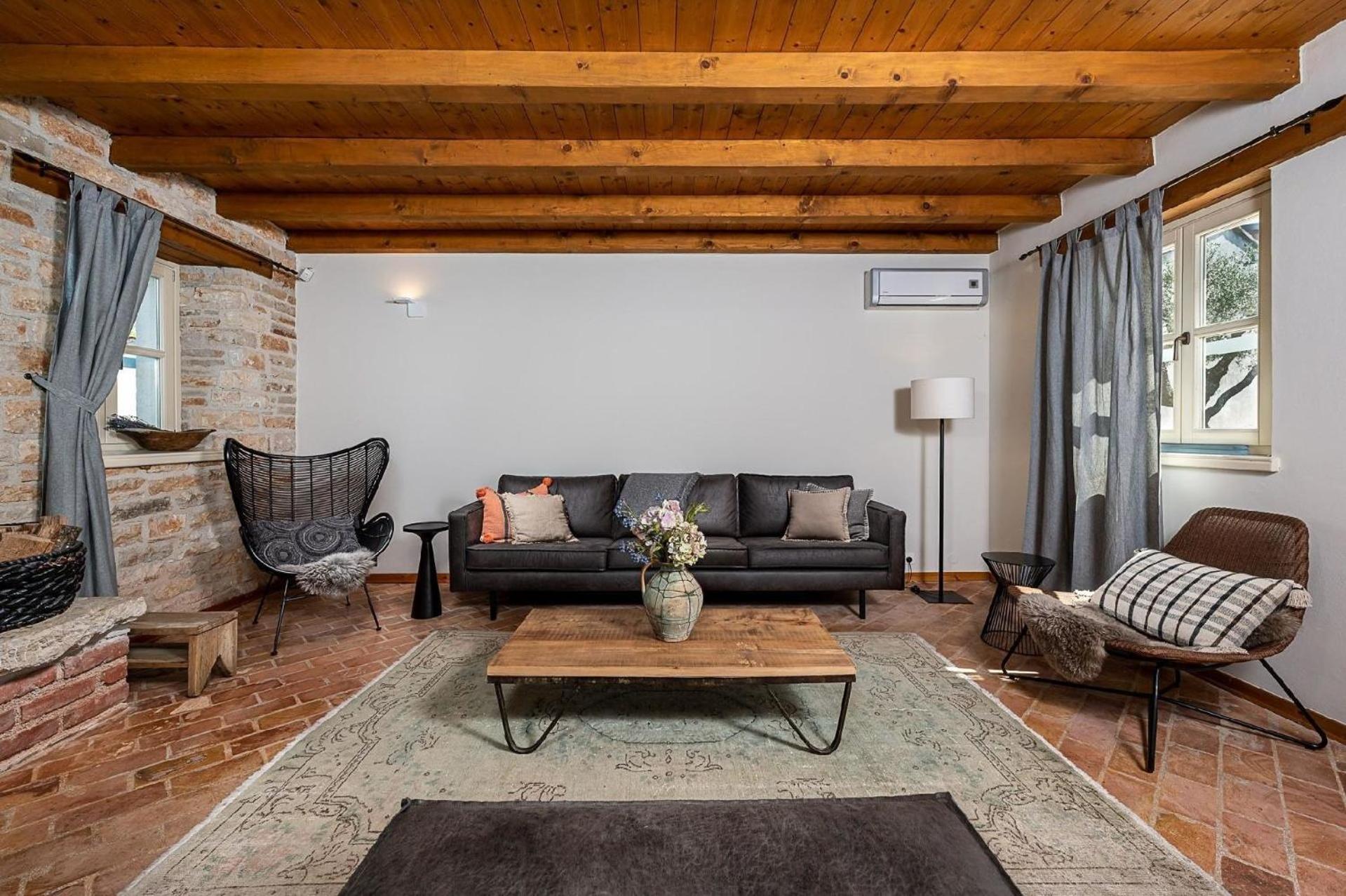 Four-Bedroom Vacation Home photo 1