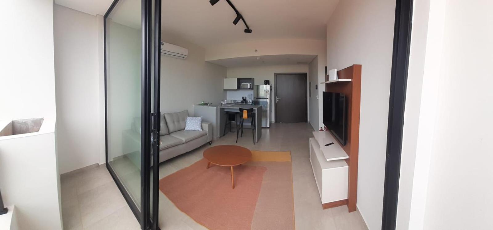 One-Bedroom Apartment photo 1