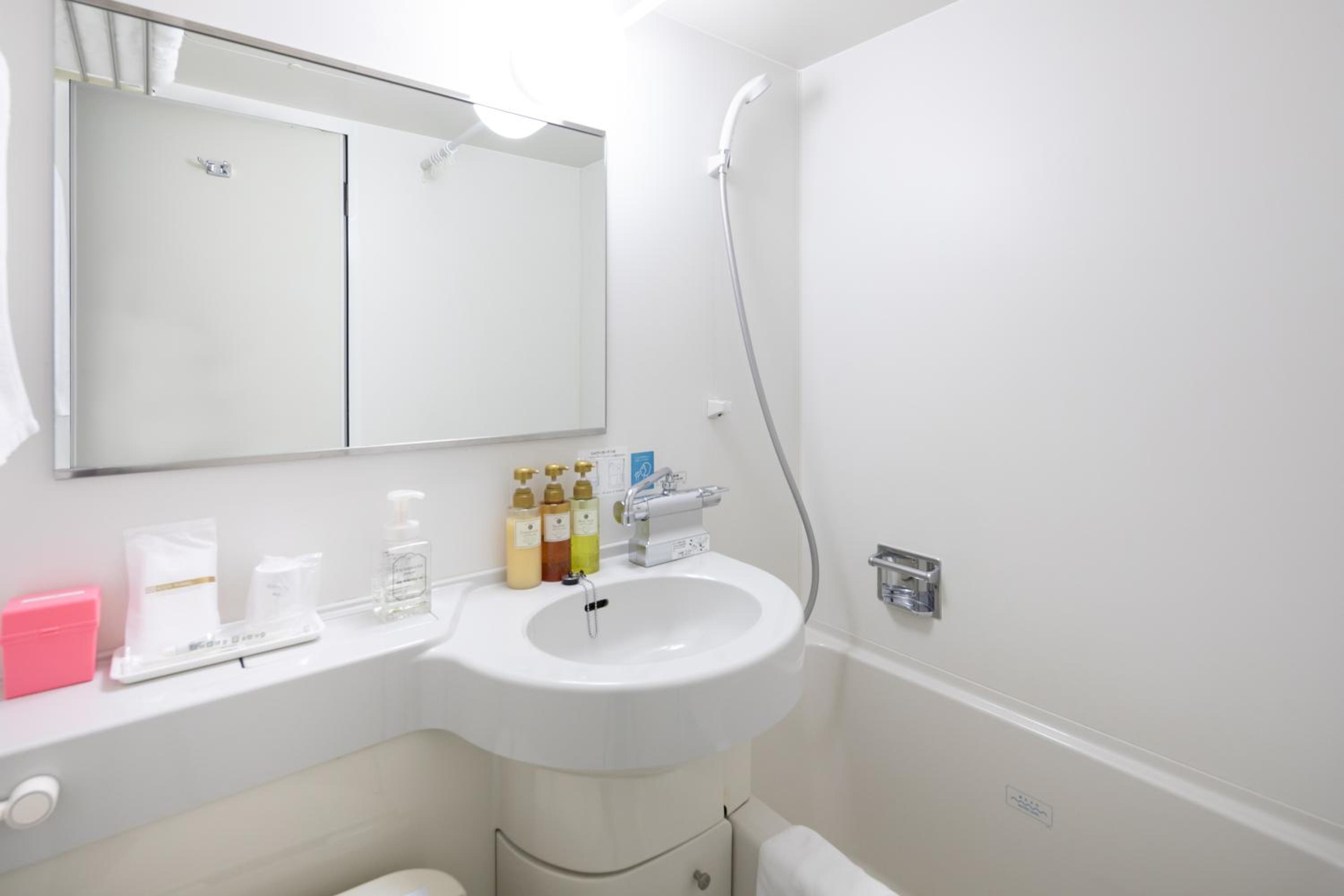 Deluxe Twin Room - Non-Smoking photo 3