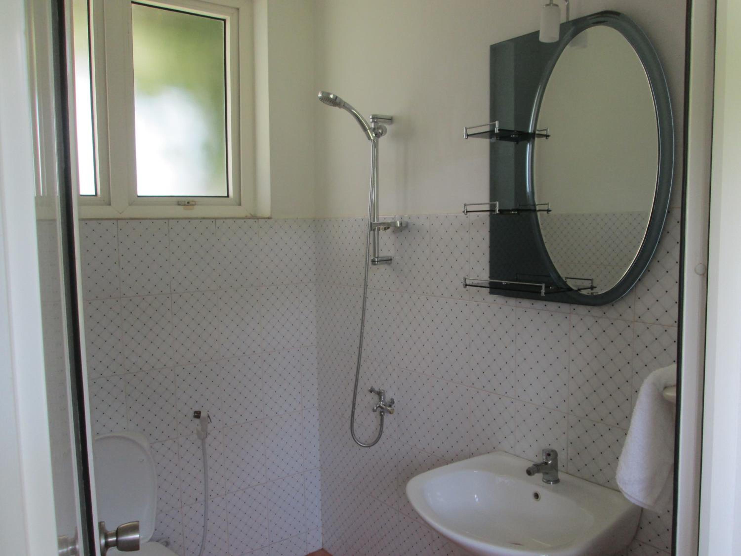 Standard Bungalow with Fan photo 3