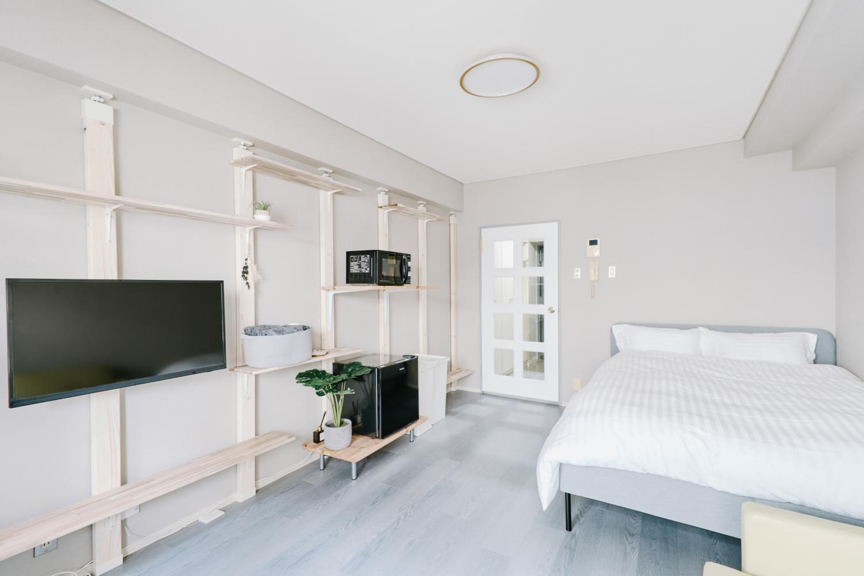 Apartment with Balcony photo 1