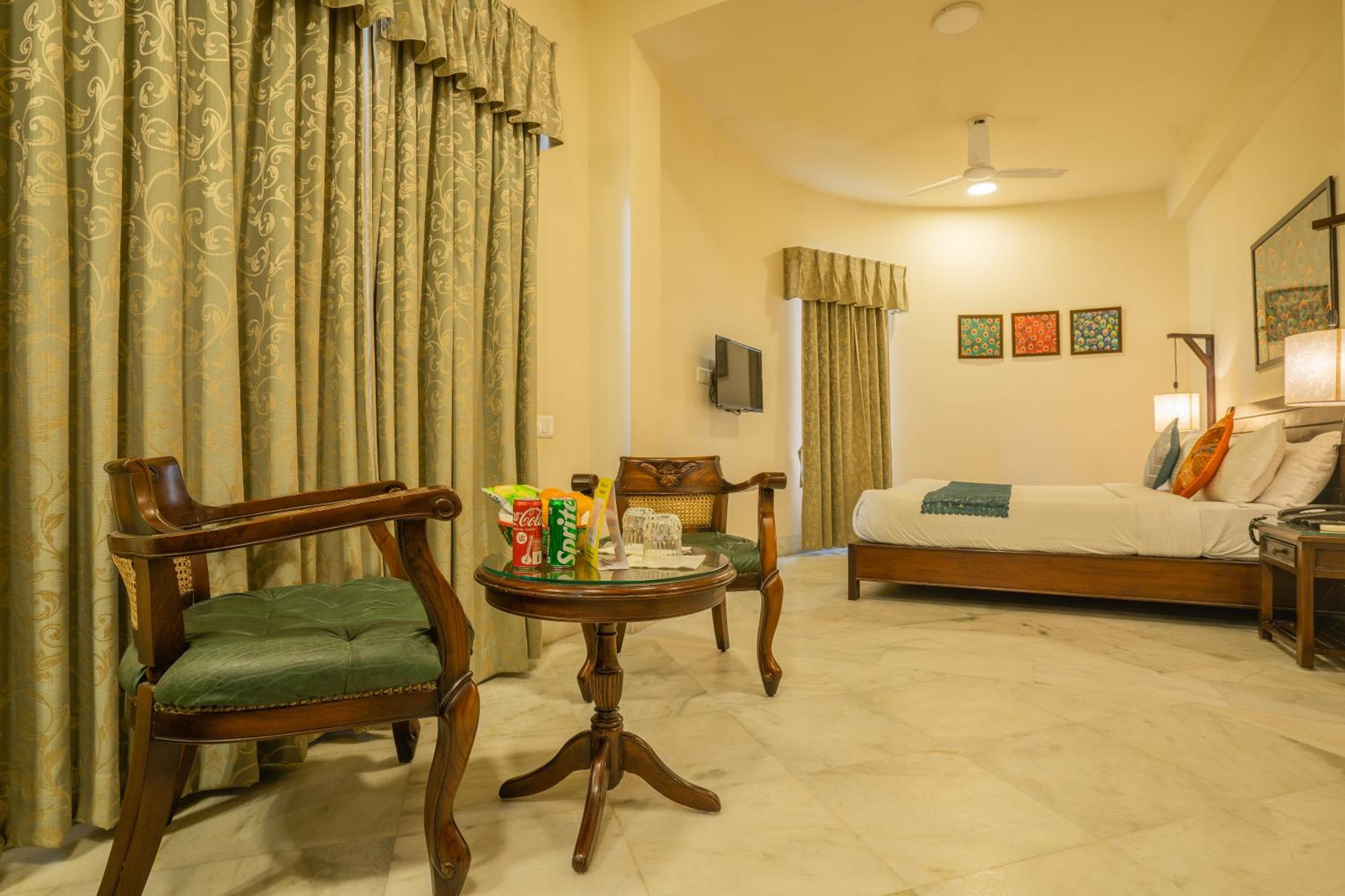 Suite photo 1