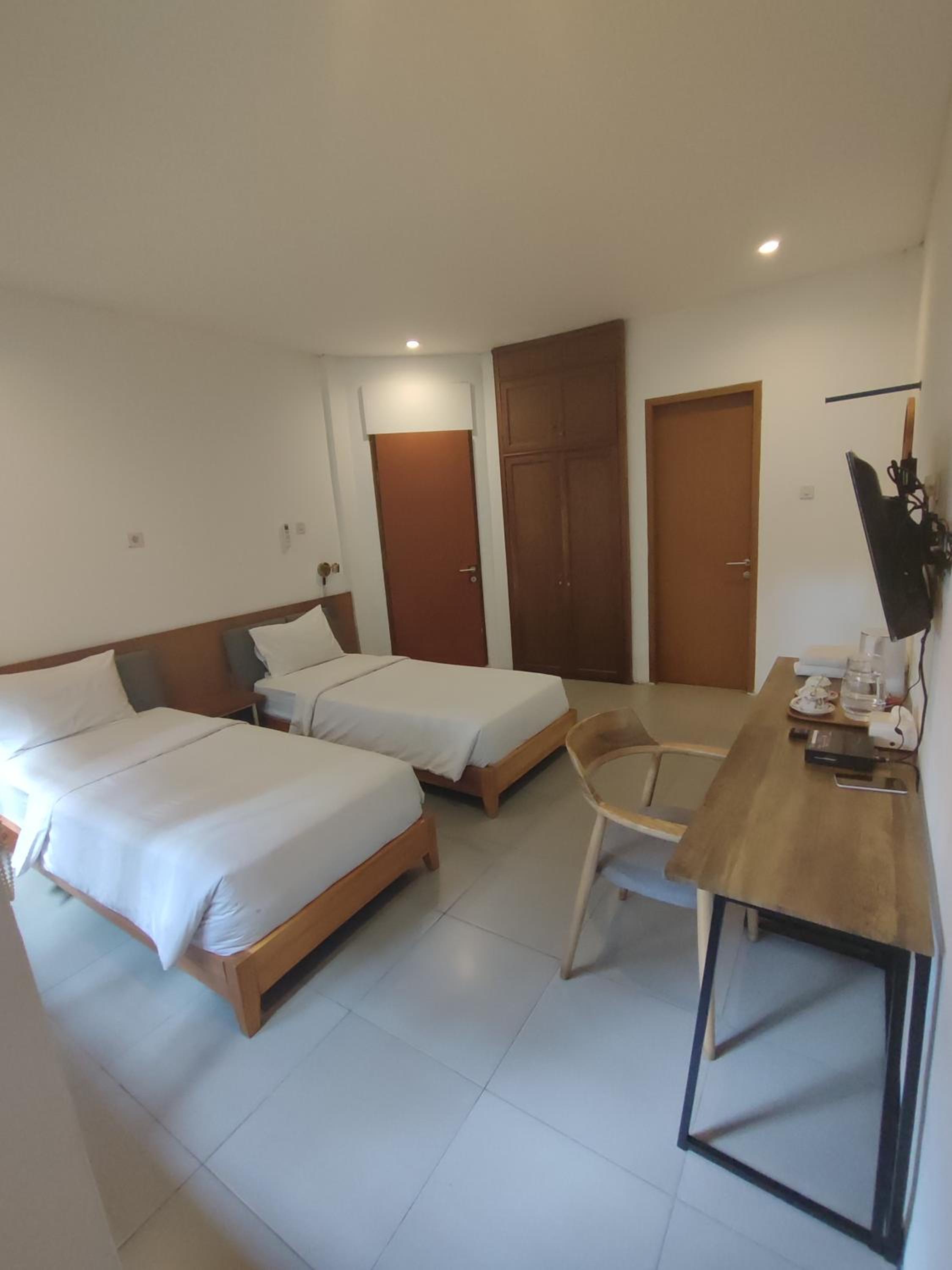 Standard Twin Room photo 3