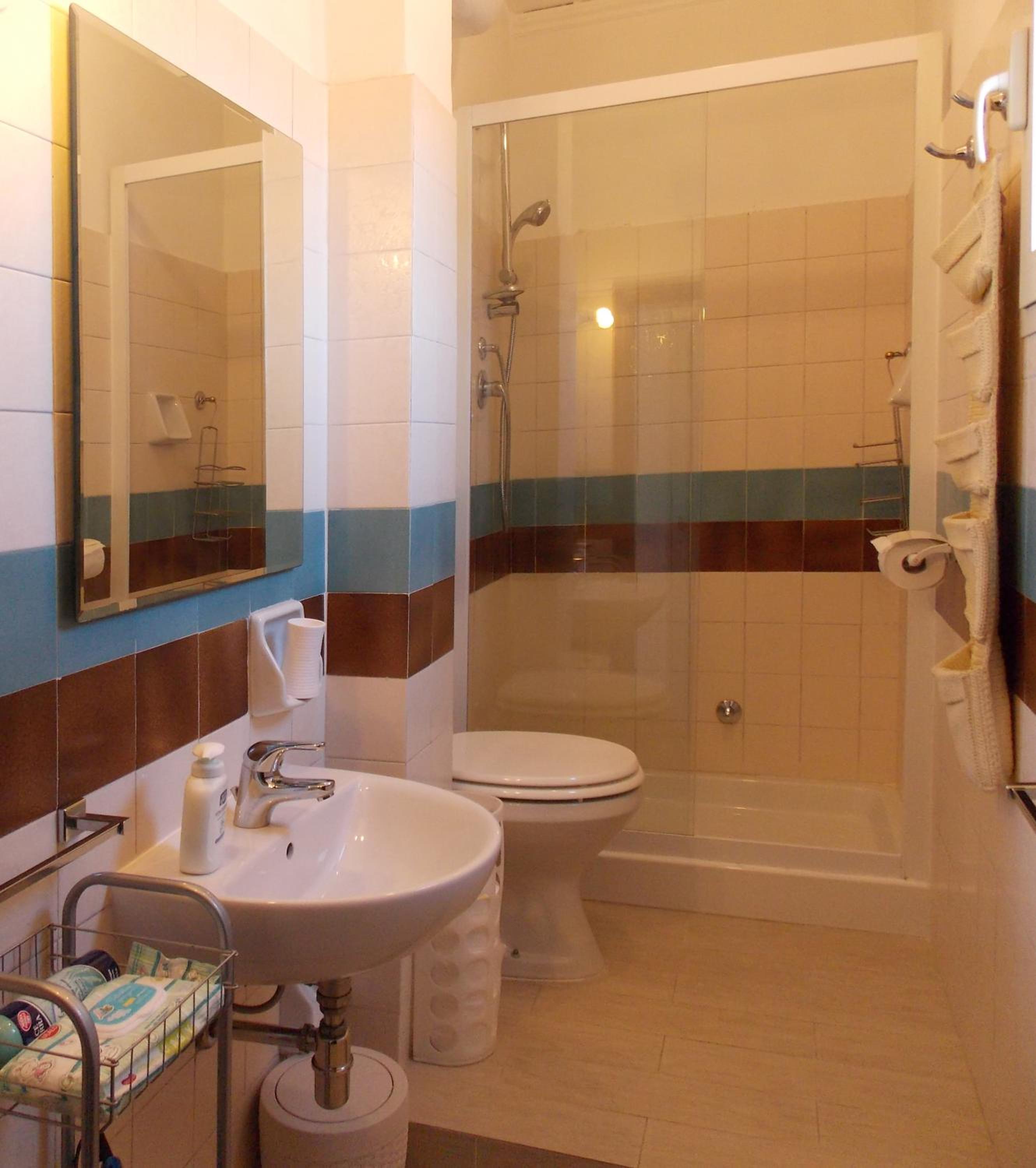 Large Double Room photo 2