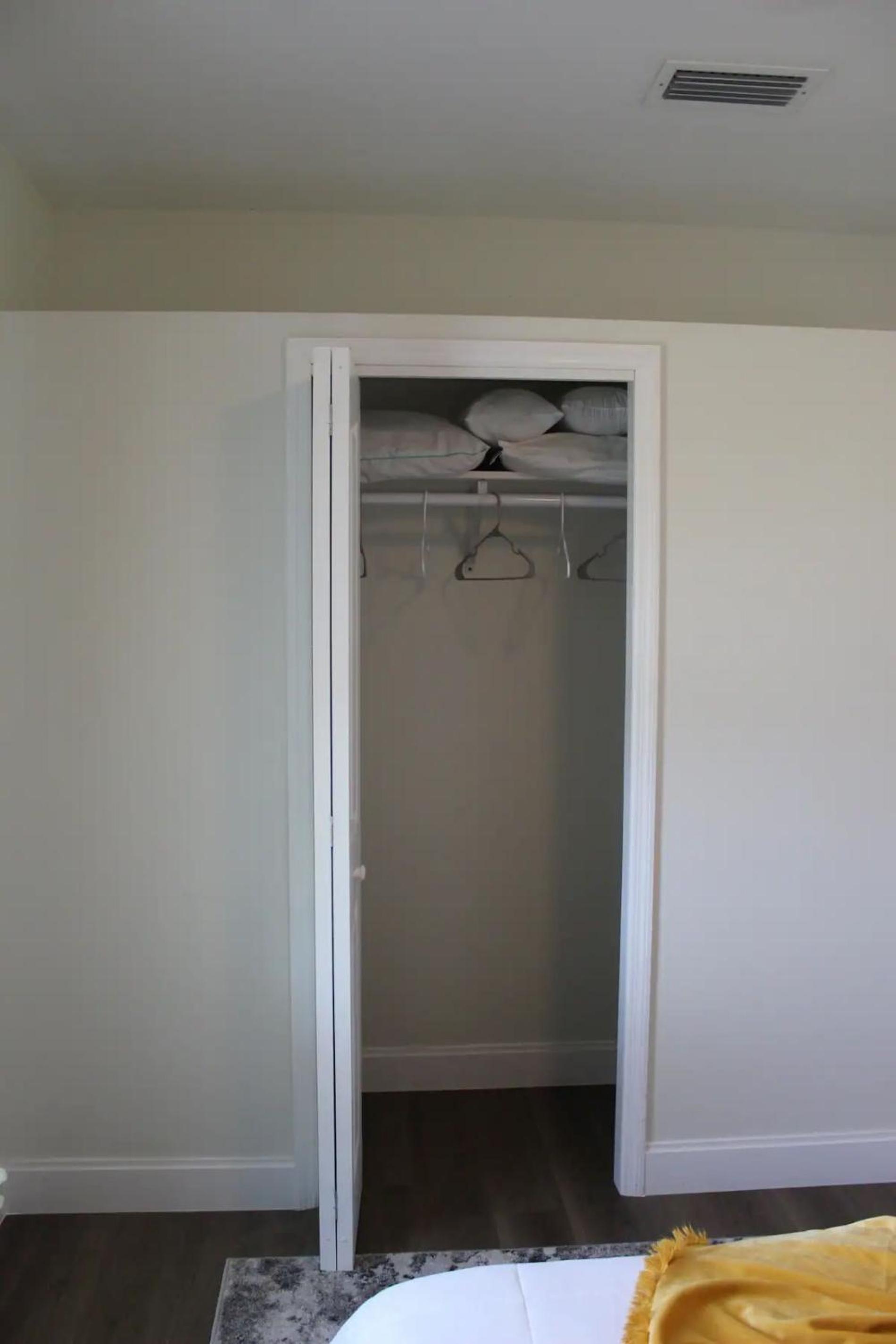 Two-Bedroom House photo 3