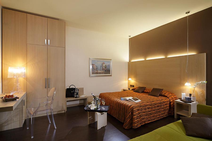 Quadruple Room - Photo 1