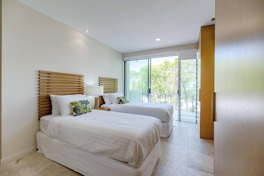 Three-Bedroom Apartment photo 1