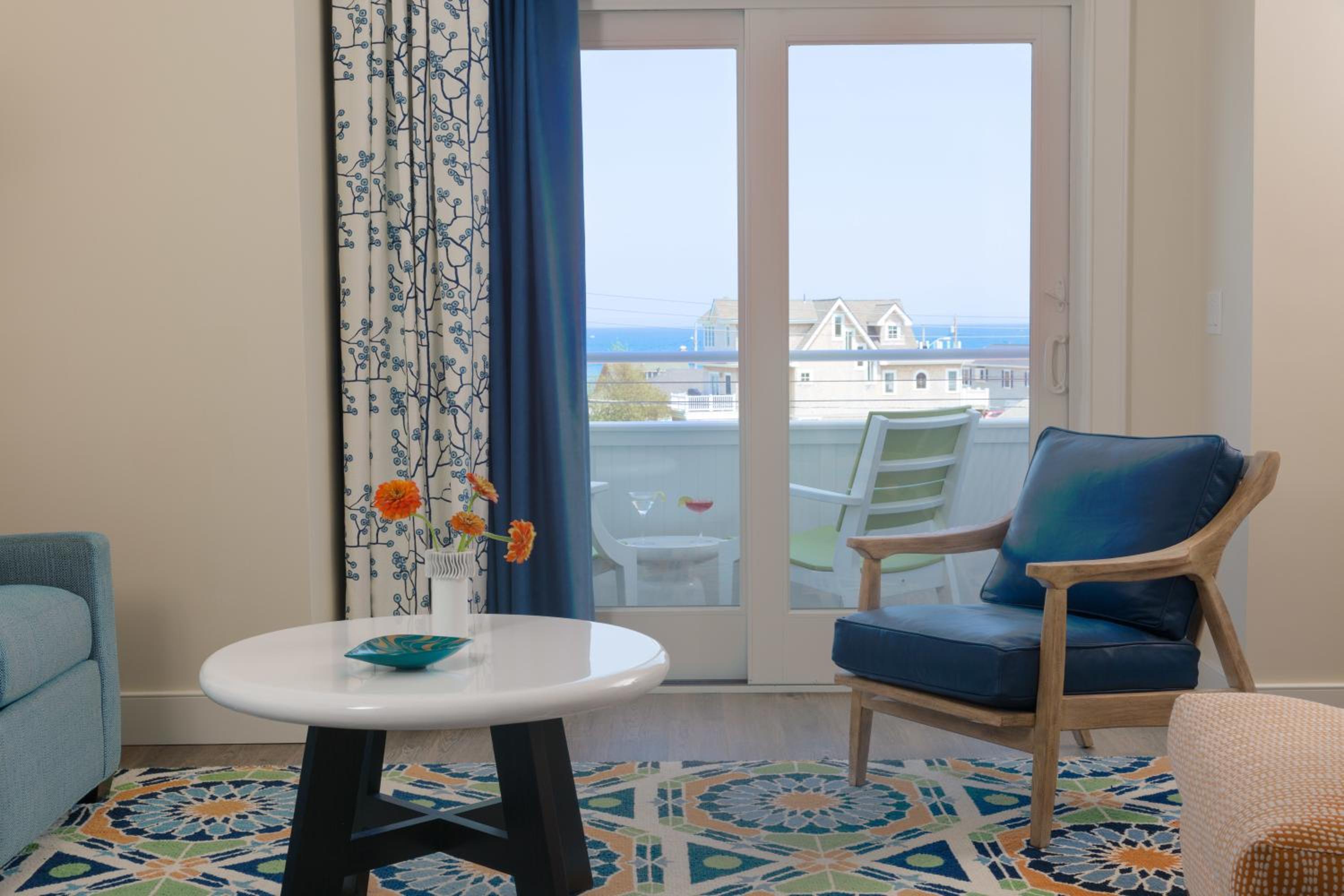 Deluxe Suite with Sea View photo 1