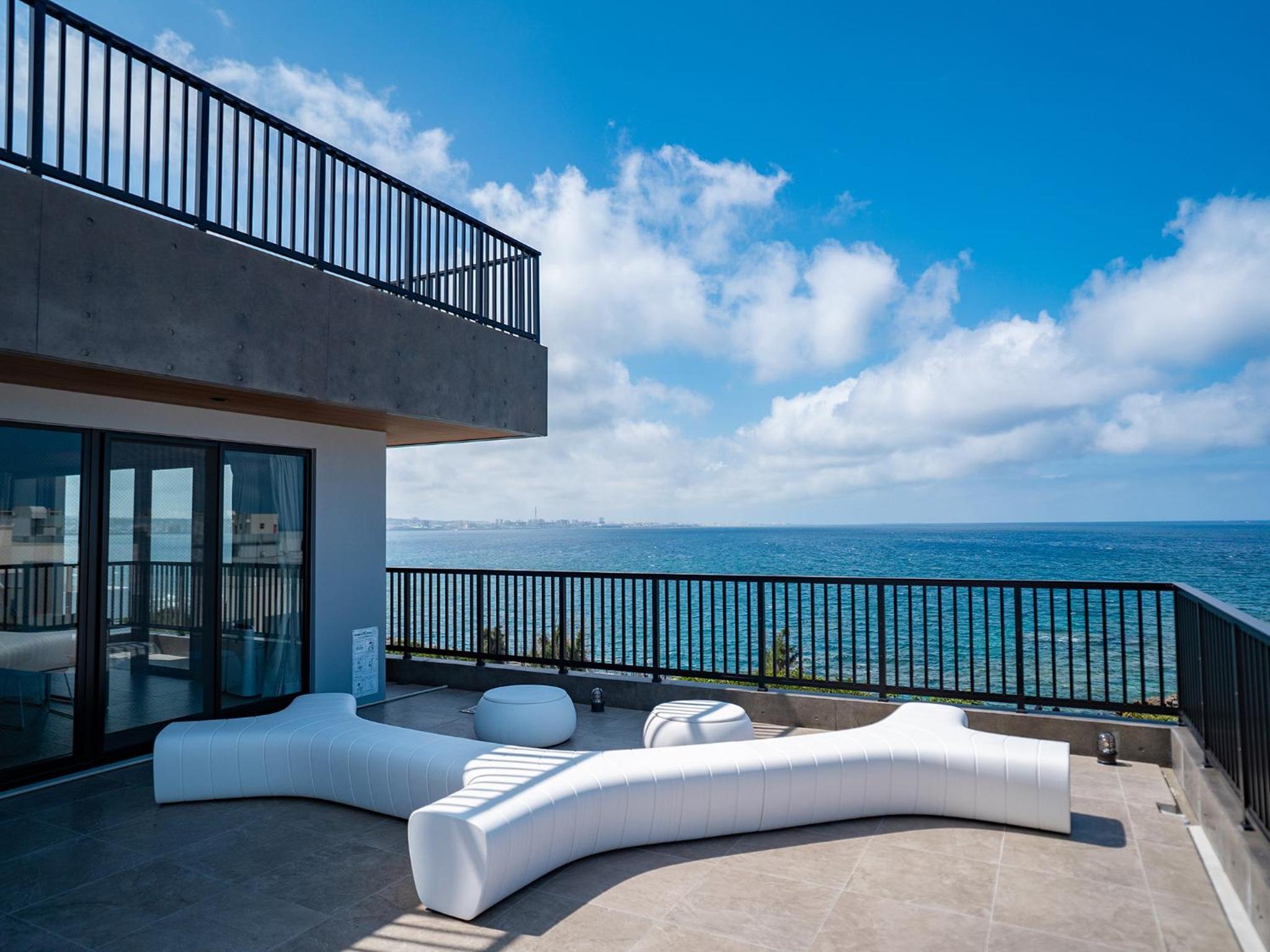 Three-Bedroom Villa photo 2
