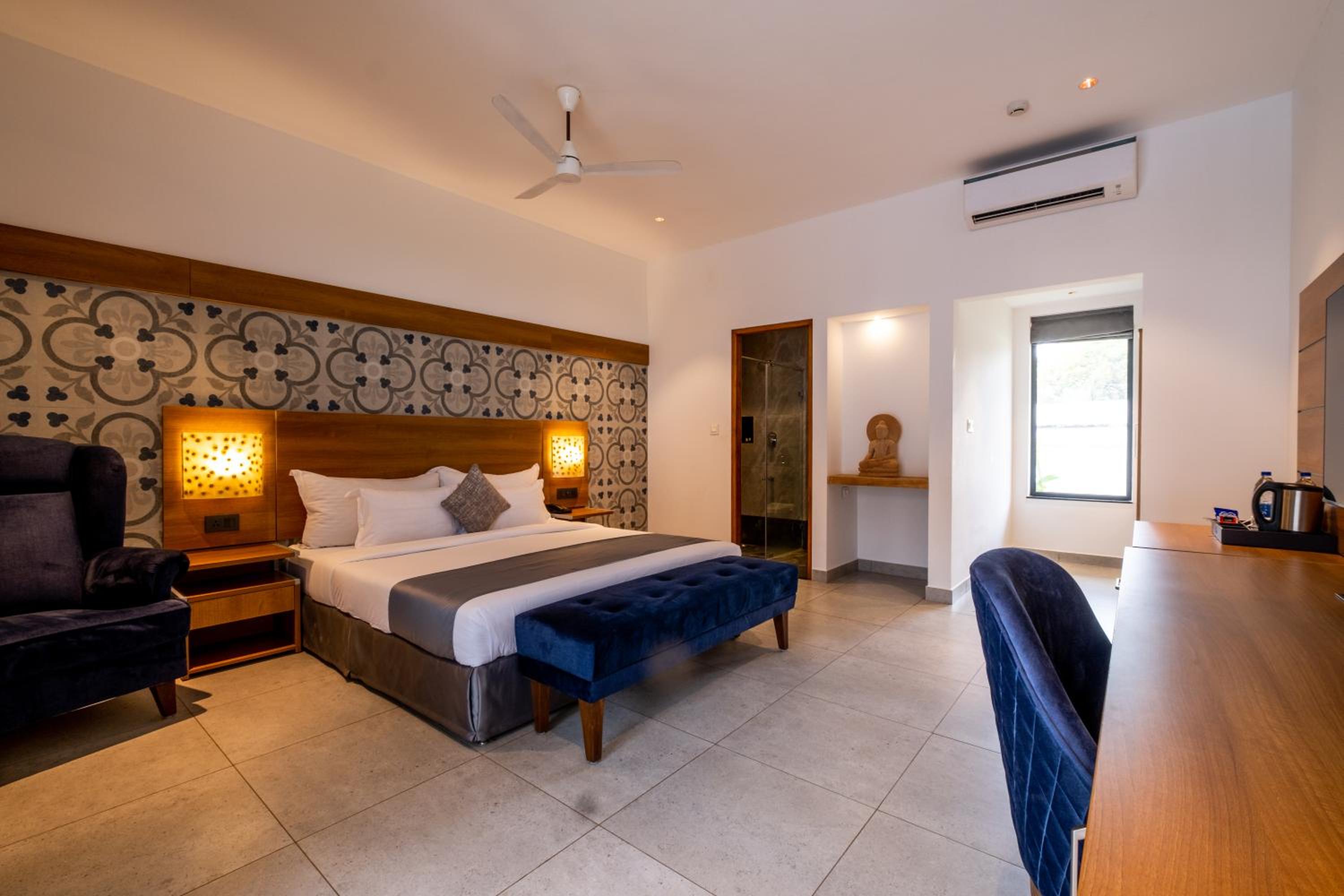 Deluxe Rooms photo 3