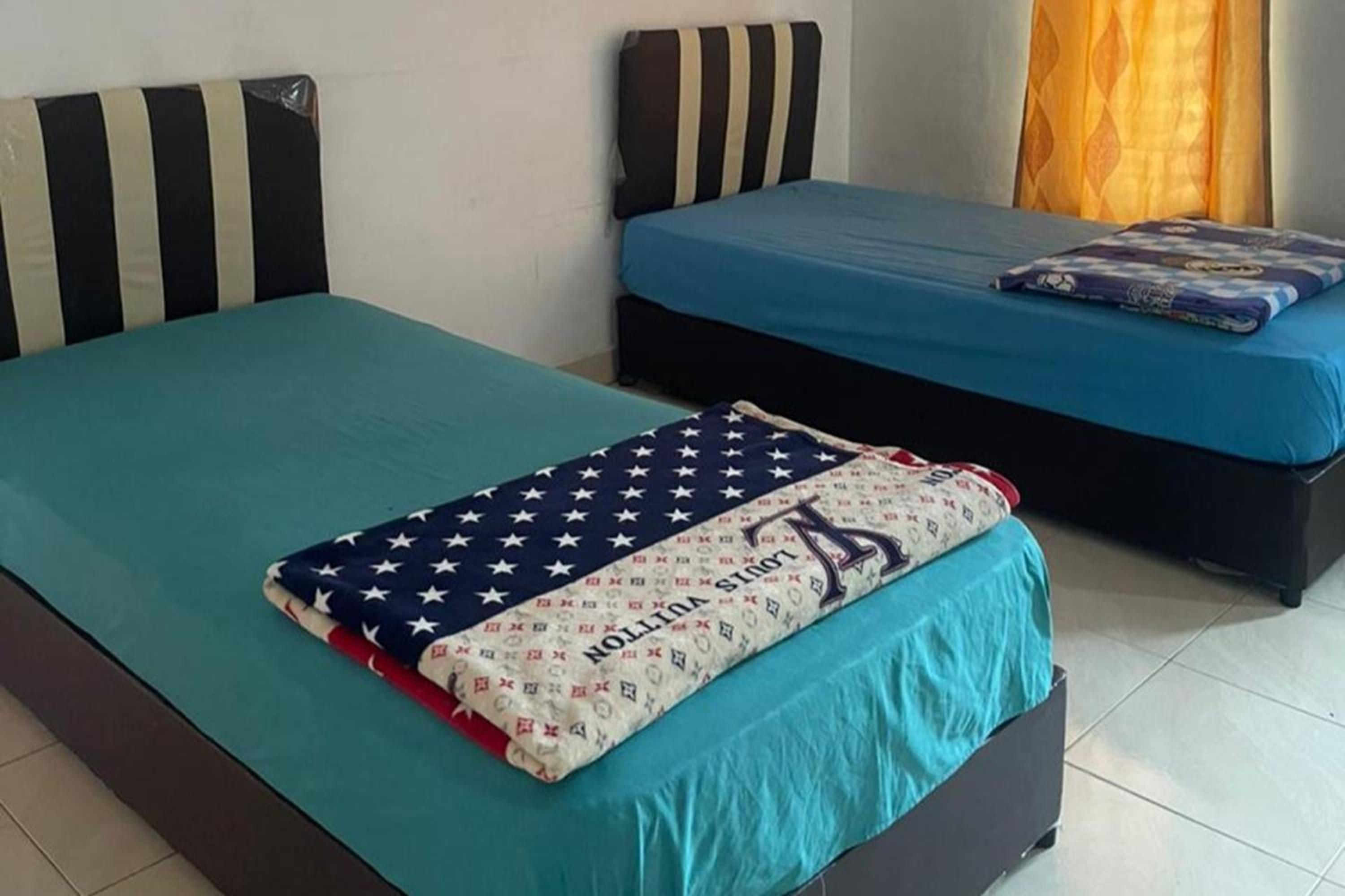 Standard Twin Room photo 2