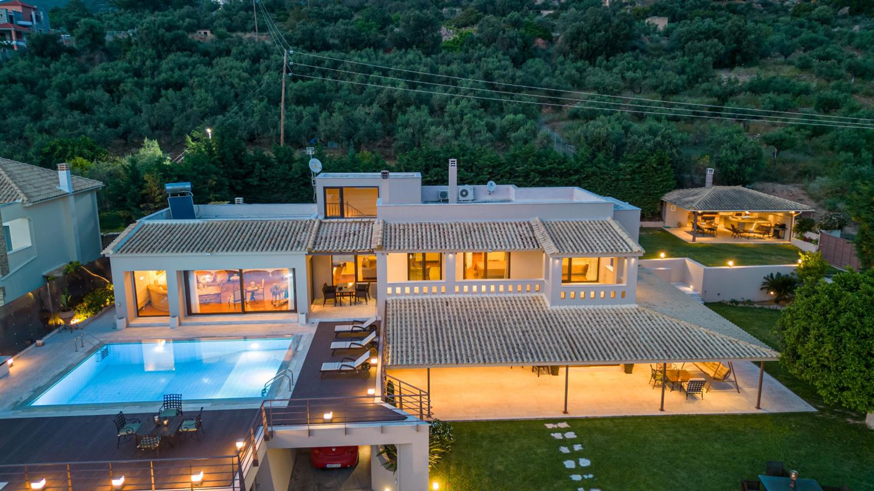 Villa photo 3