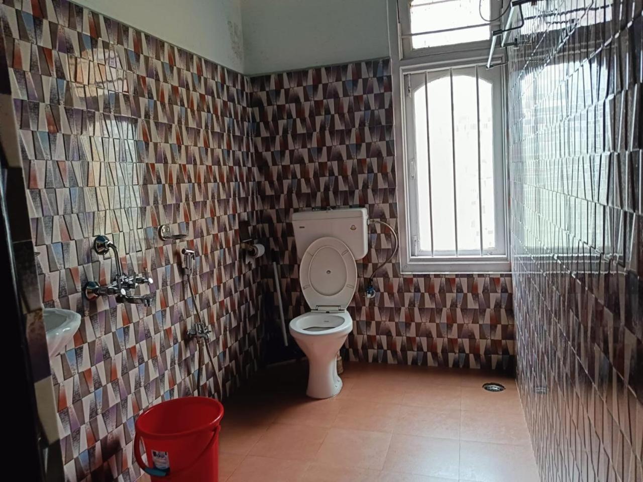 Family Room With Private Bathroom photo 2